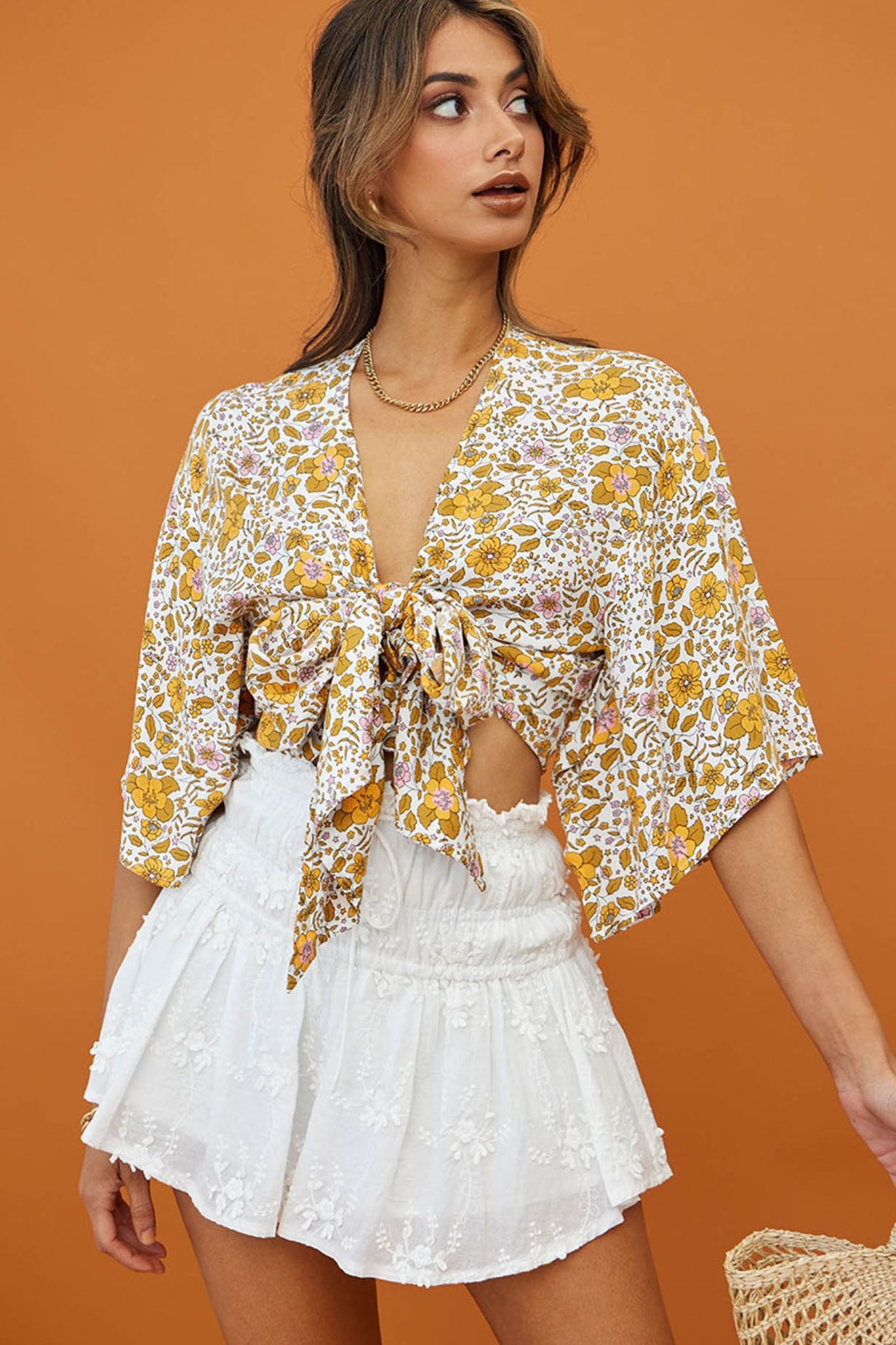 Rivera Deep-V Tie Front Crop Top Floral Print White/Yellow-Maymioy