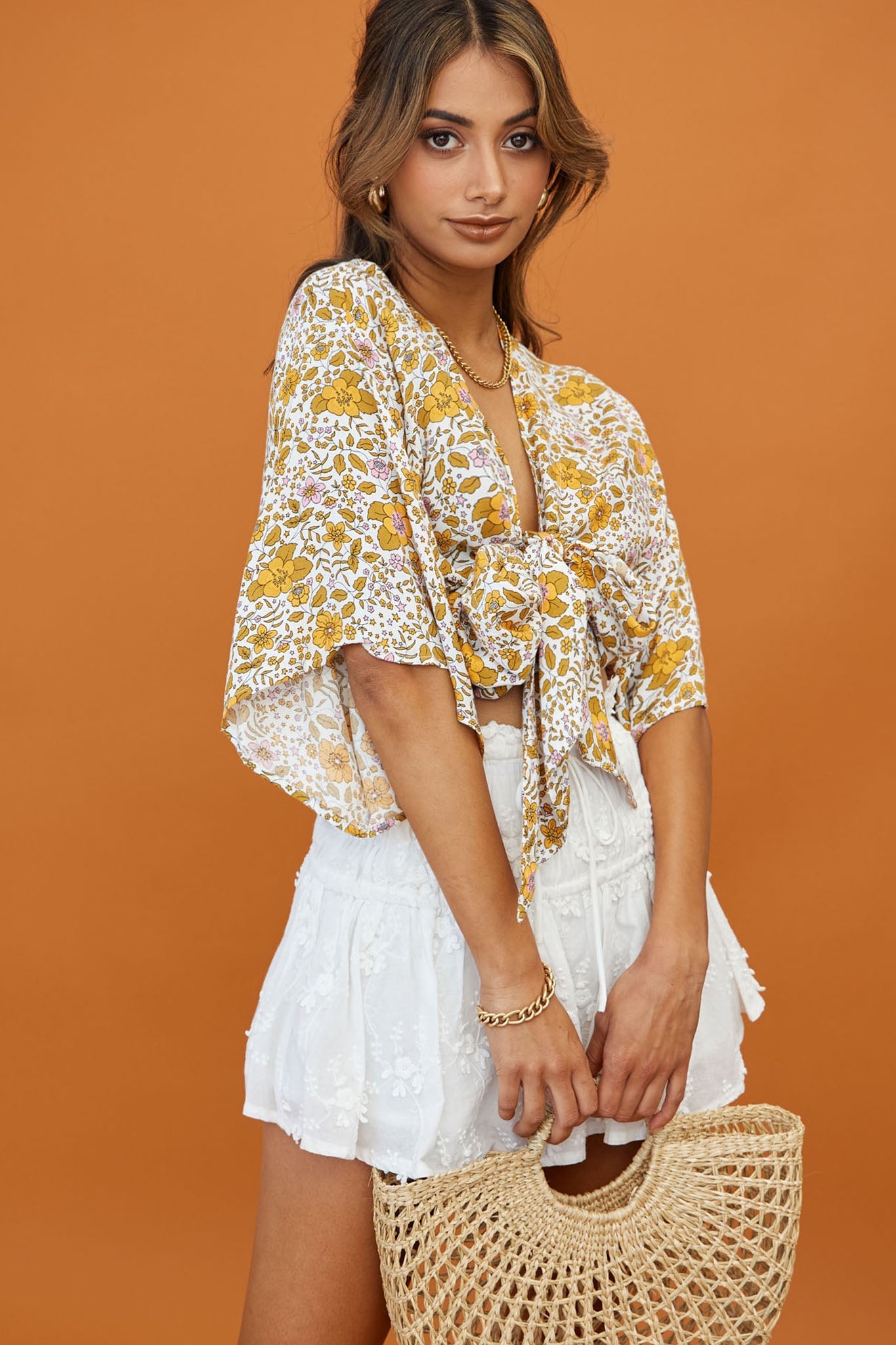 Rivera Deep-V Tie Front Crop Top Floral Print White/Yellow-Maymioy