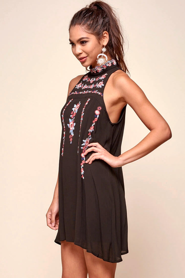 Shonda Floral Embroidered Detail Mid-Length Dress Black-Maymioy