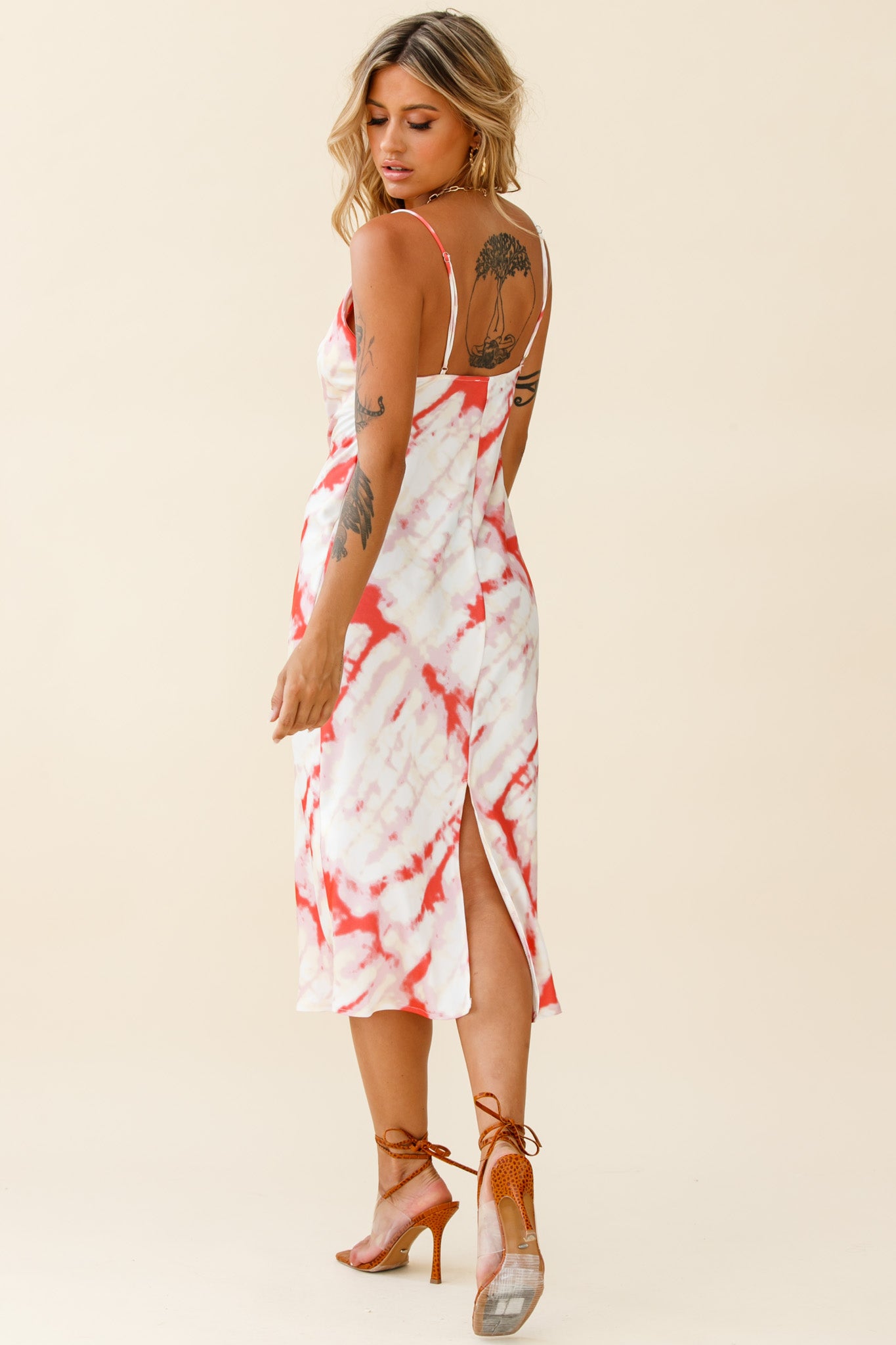 Show Me Love Cowl Neck Midi Dress Tie-Dye Red-Maymioy