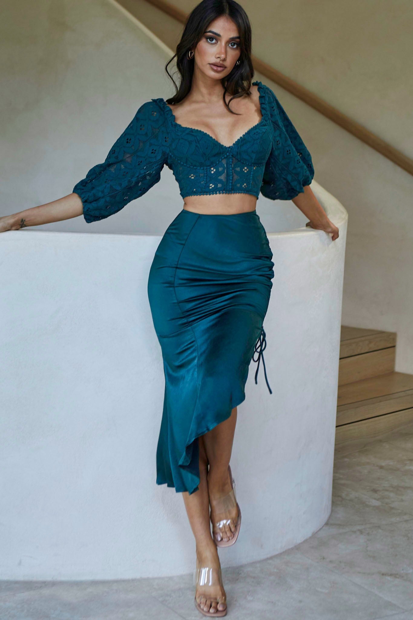 Twinkling Nights Asymmetrical Hem Ruched Side Satin Midi Skirt Jade Green-Maymioy