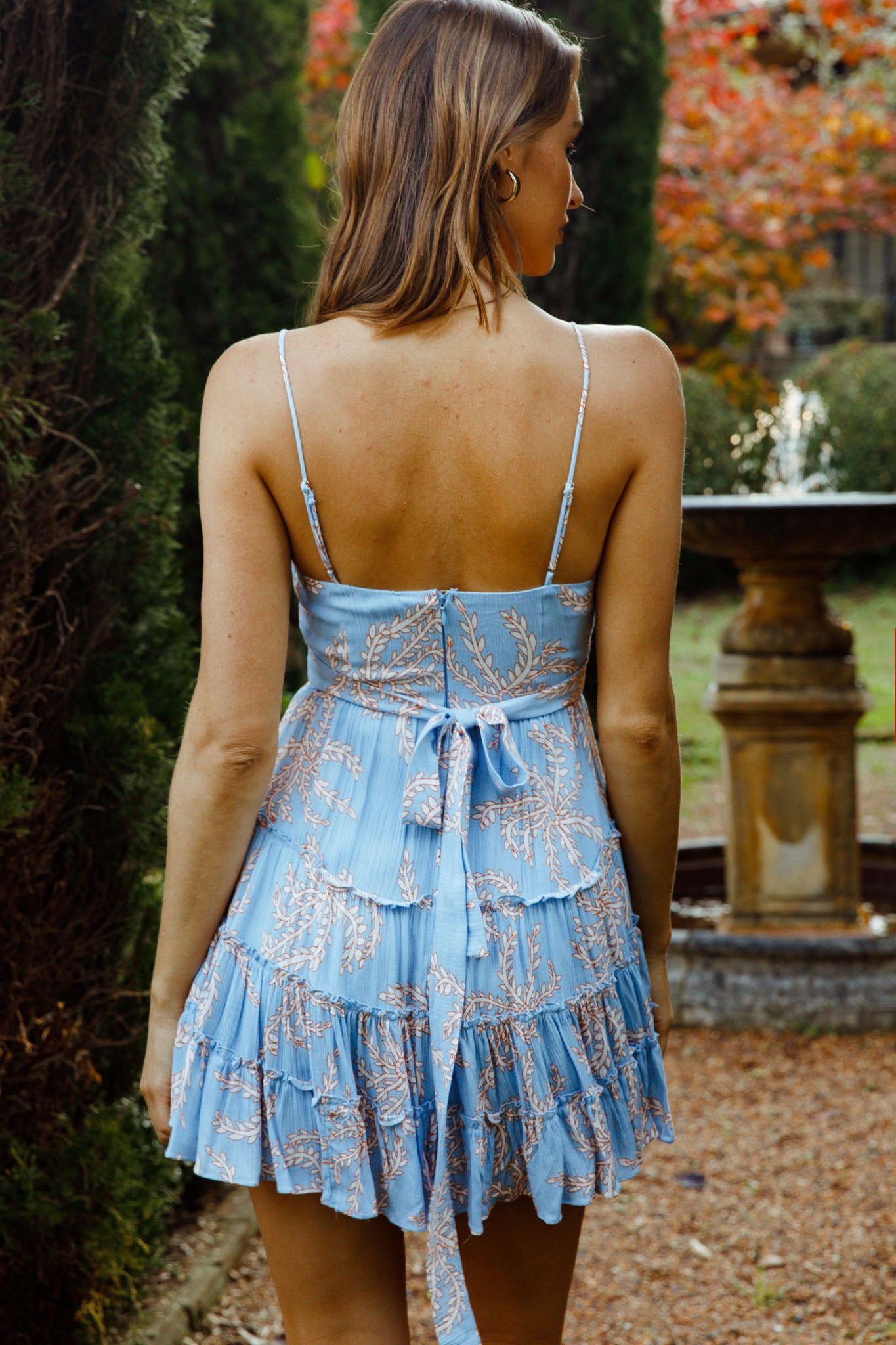 Jocelyn Cami Strap Waist Tie Ruffle Dress Leaf Print Blue-Maymioy