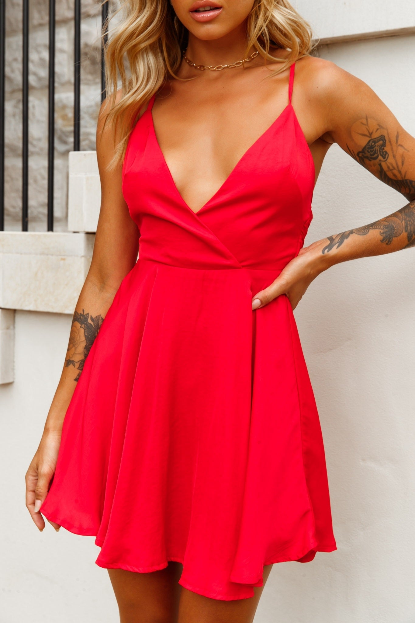 Secret Place Strappy Tie Back Party Dress Red-Maymioy