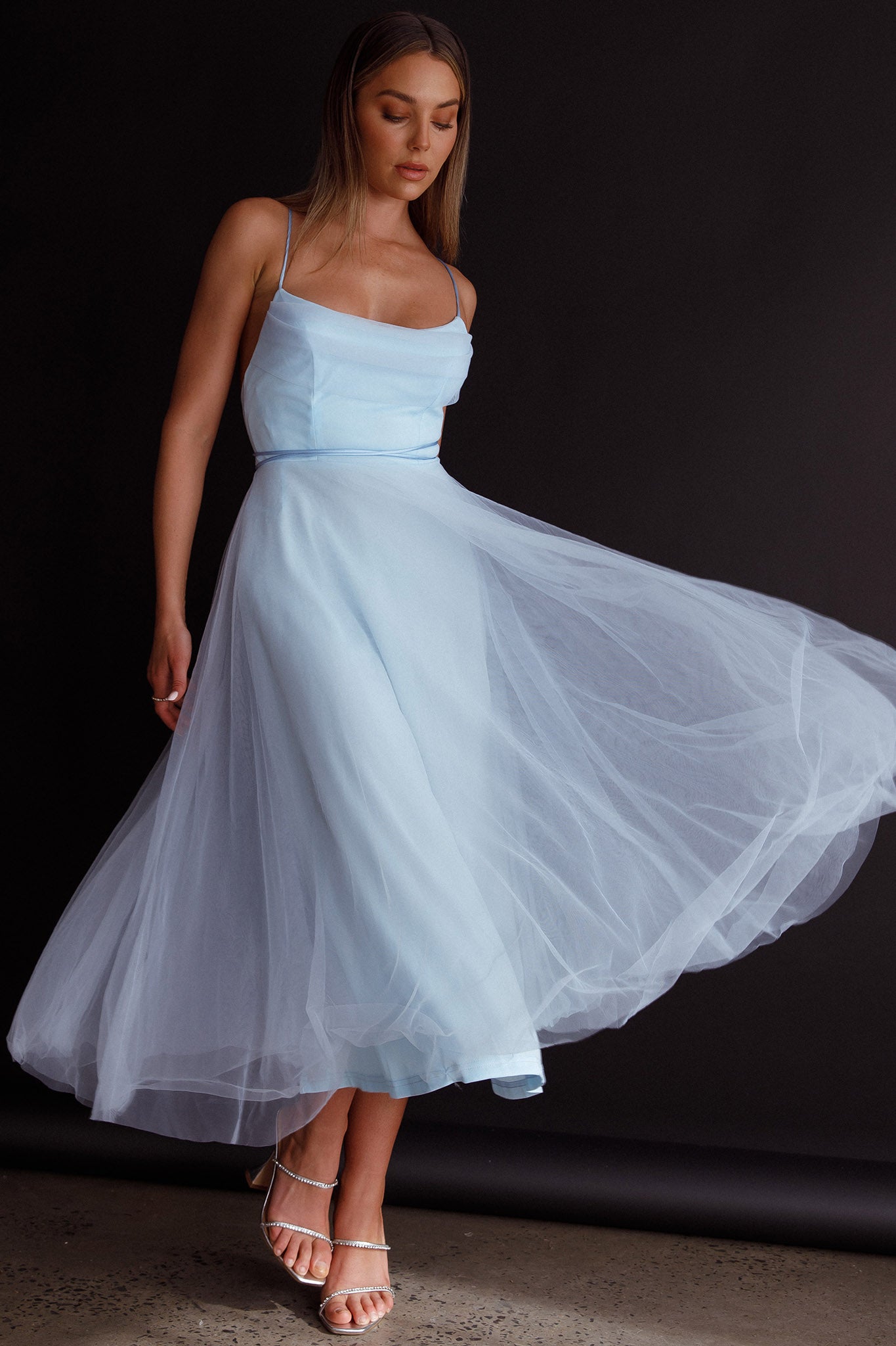 Floating By Pleated Neckline Mesh Midi Dress Blue-Maymioy