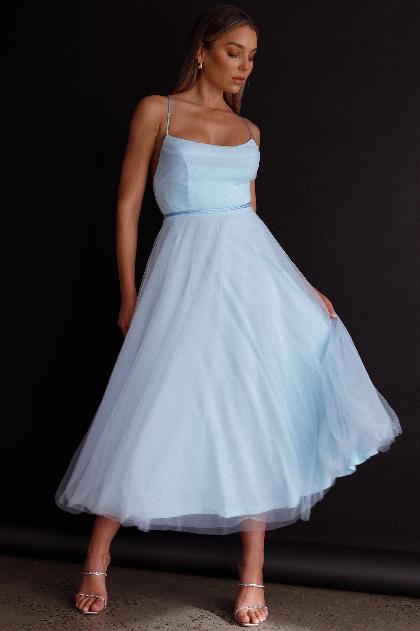 Floating By Pleated Neckline Mesh Midi Dress Blue-Maymioy