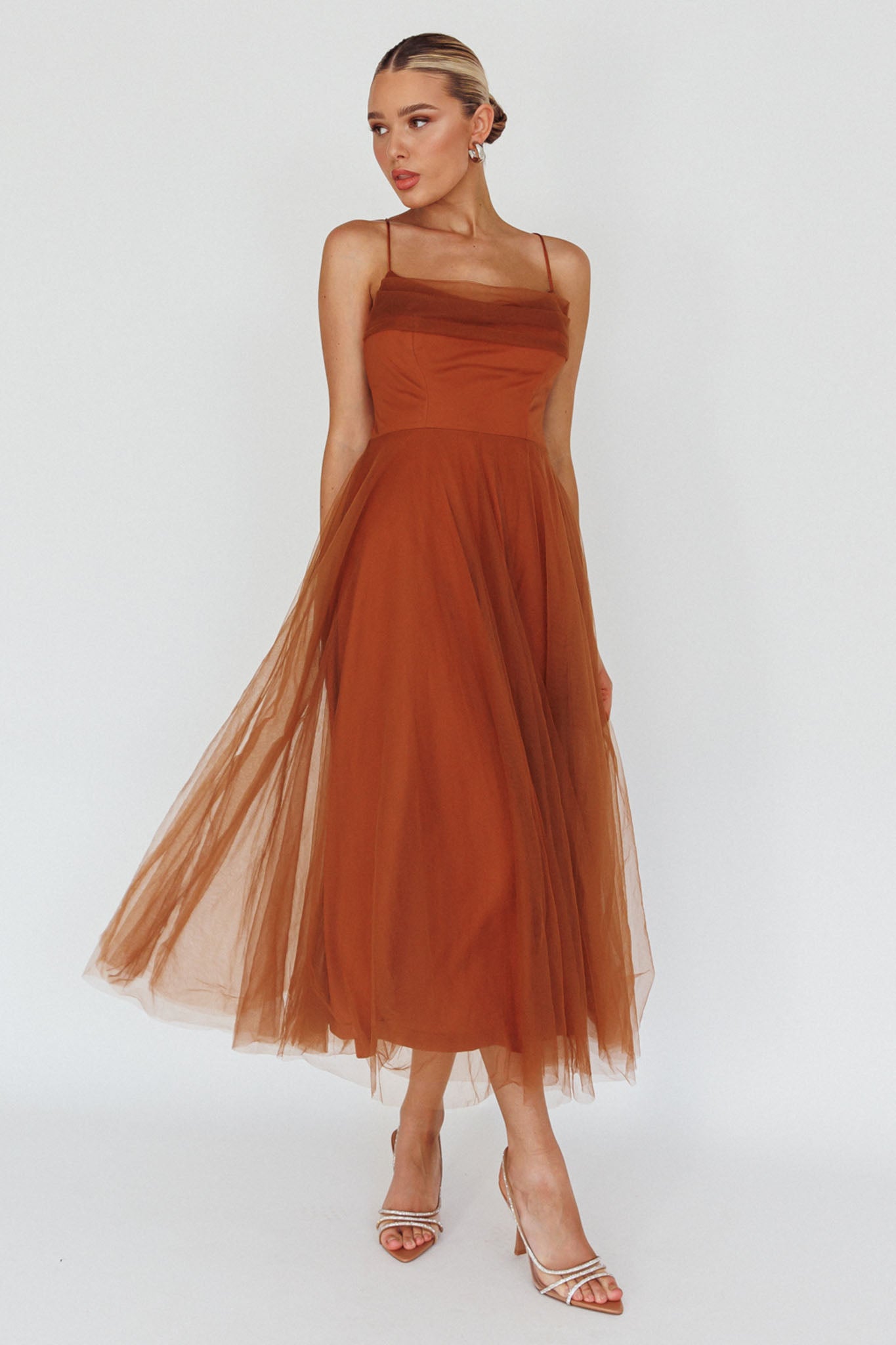 Floating By Pleated Neckline Mesh Midi Dress Brown-Maymioy