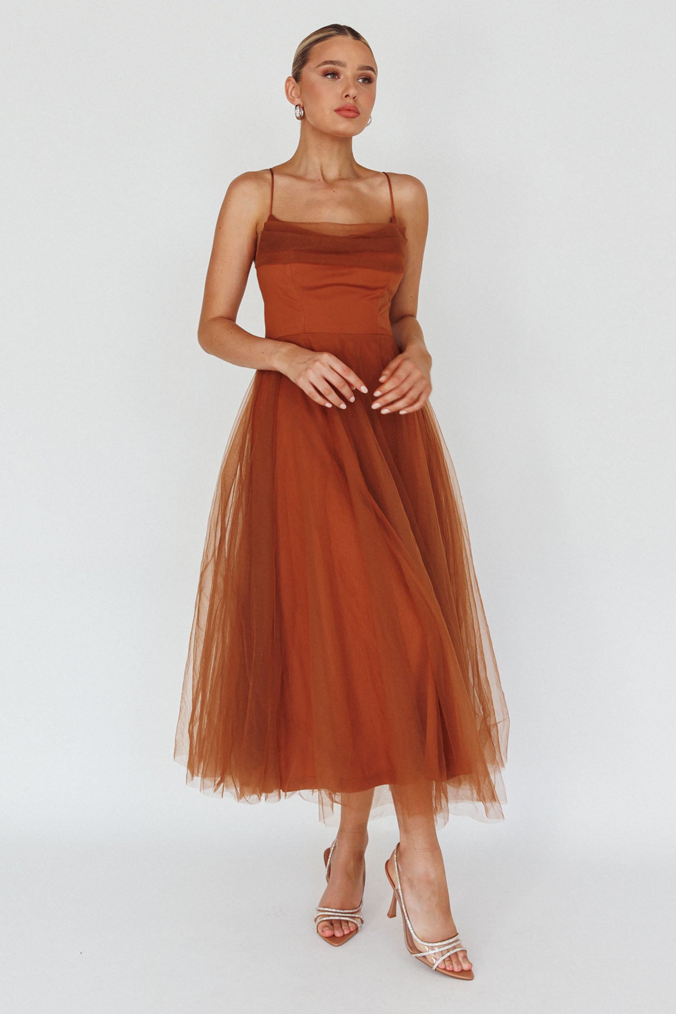 Floating By Pleated Neckline Mesh Midi Dress Brown-Maymioy