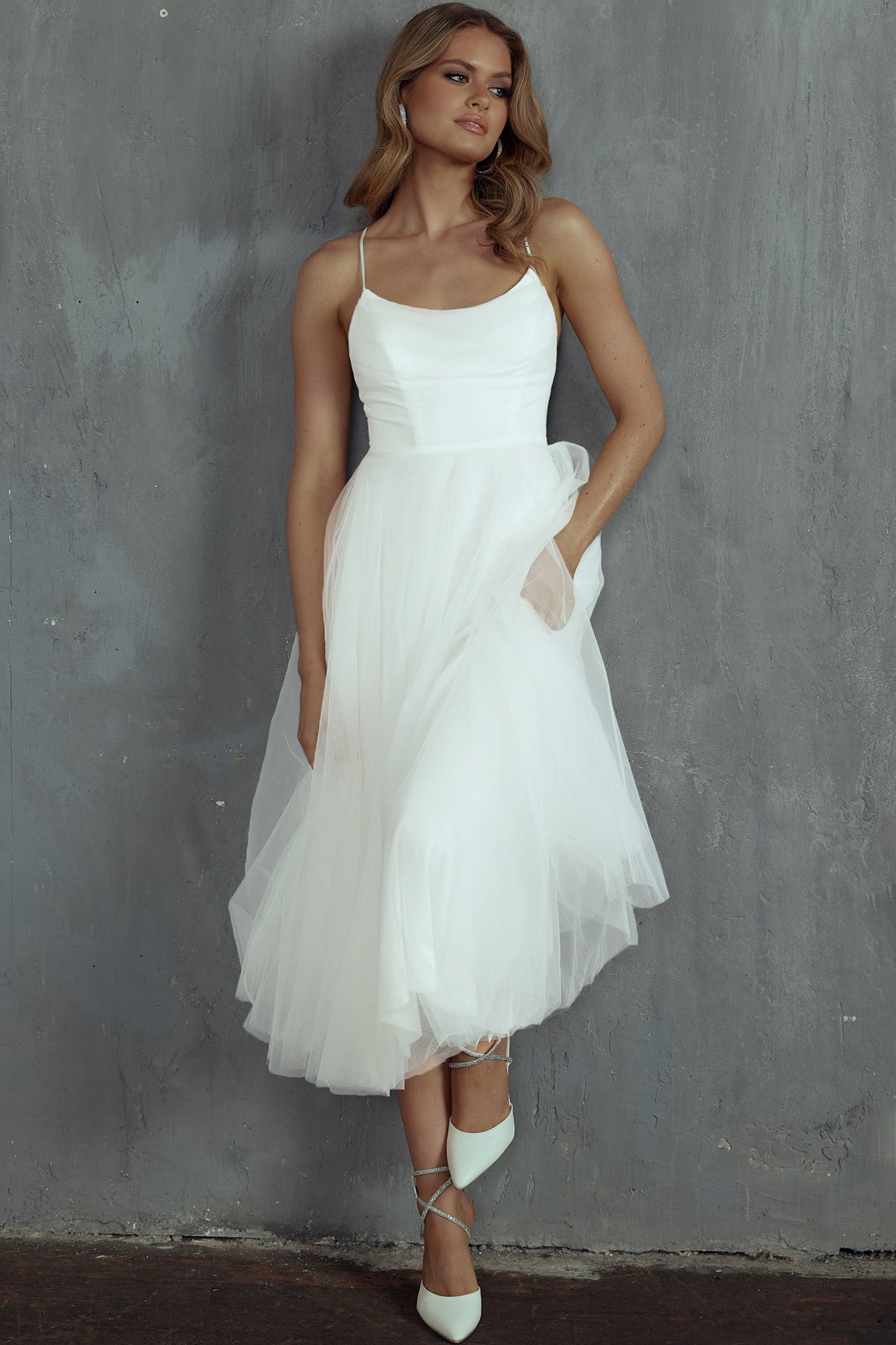 Floating By Pleated Neckline Mesh Midi Dress White-Maymioy