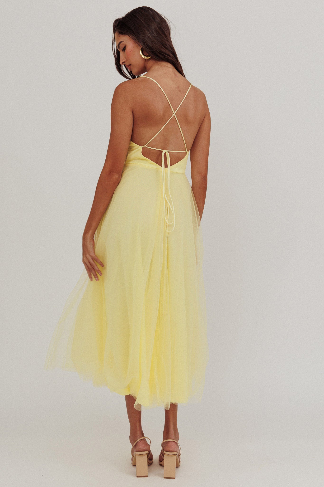 Floating By Pleated Neckline Mesh Midi Dress Yellow-Maymioy