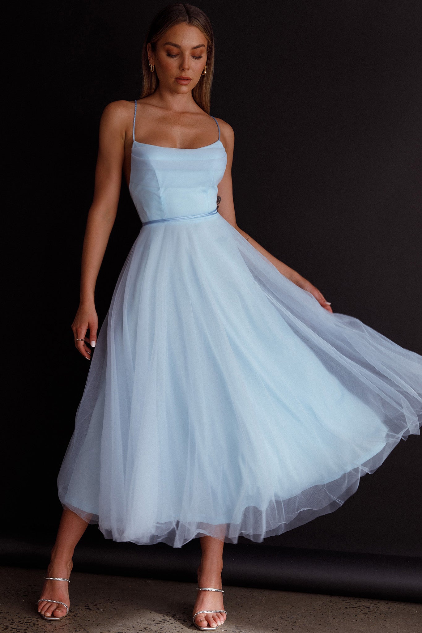Floating By Pleated Neckline Mesh Midi Dress Blue-Maymioy