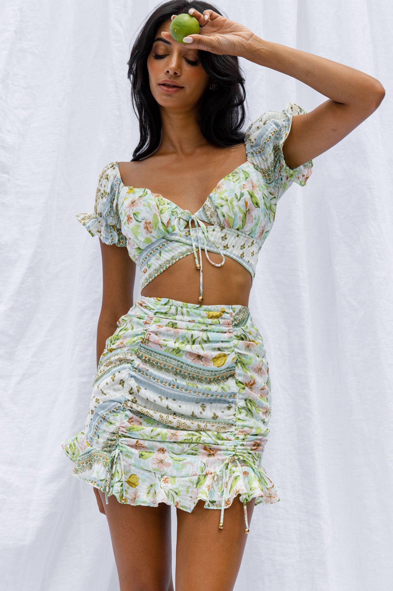 Azure Sky Tied Back Crop Top Printed Green-Maymioy