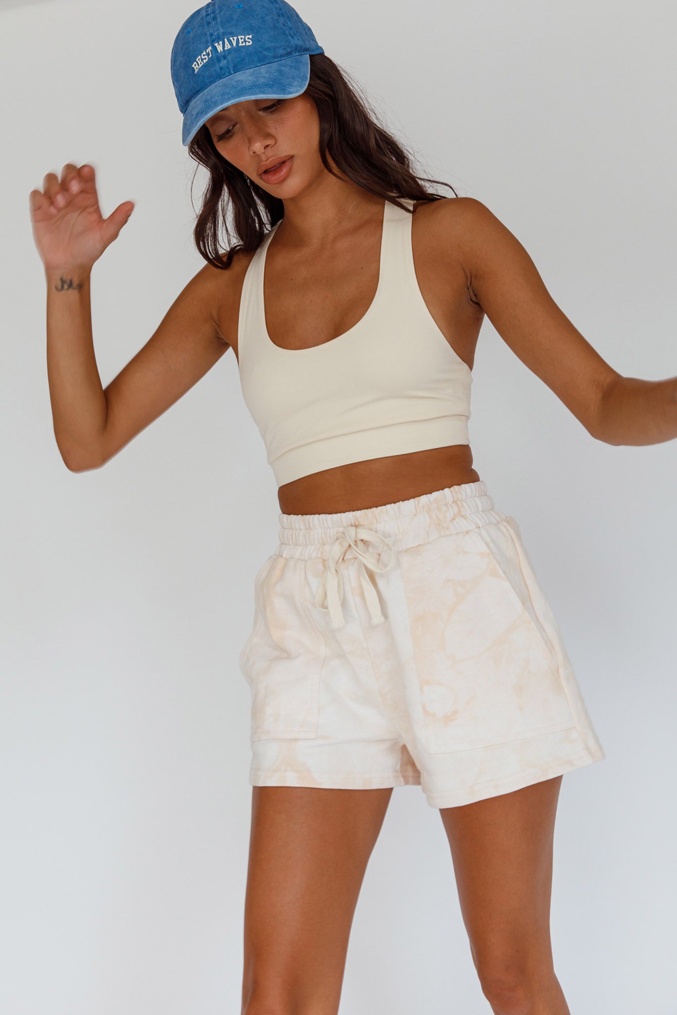 Tahlee Pocket Shorts Tie-Dye Sand-Maymioy