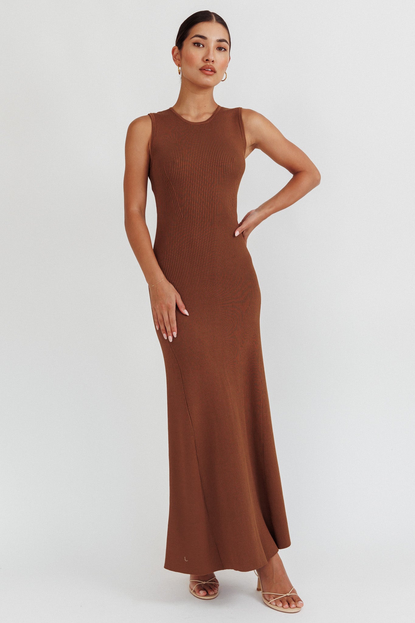 Braylee Sleeveless Ribbed Knit Maxi Dress Chocolate-Maymioy