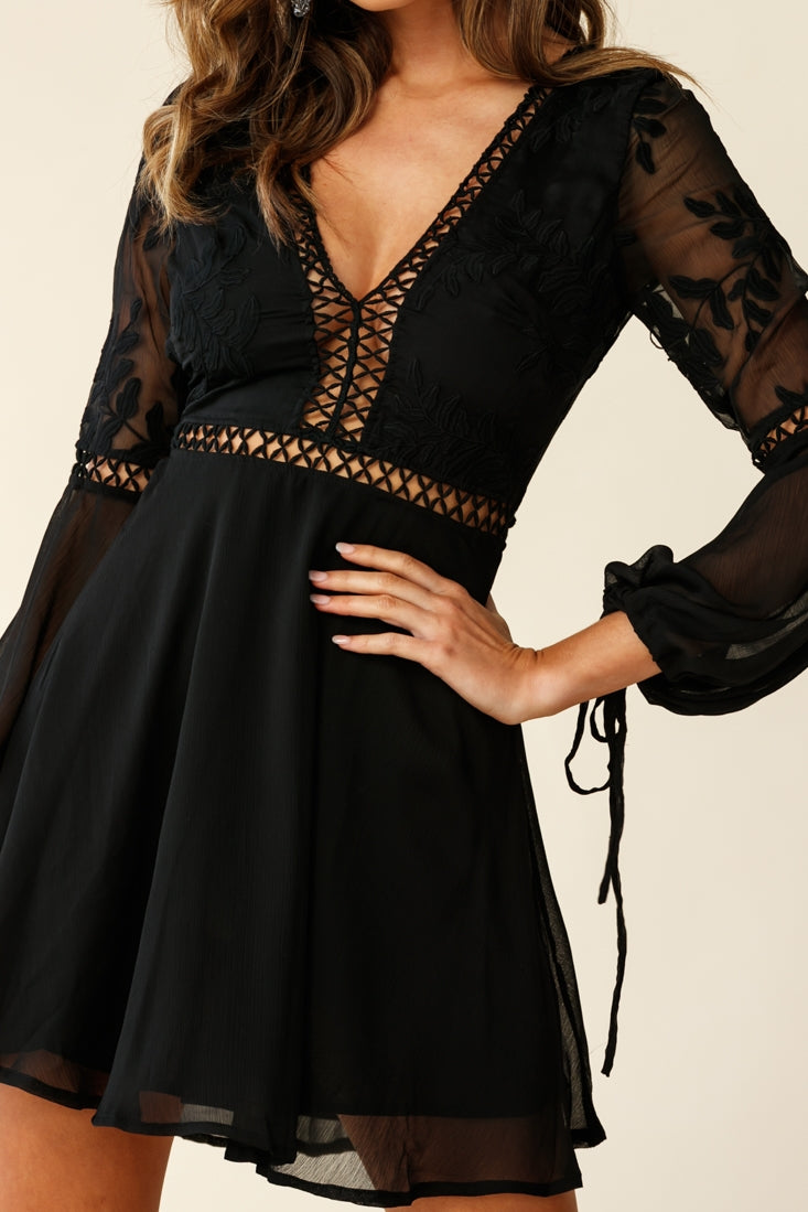 Carson Crochet Details Dress Black-Maymioy