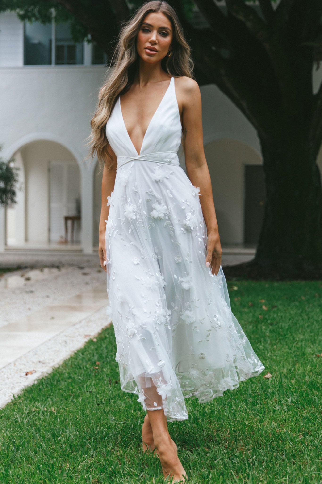 Sheri V-Neckline Embellished Midi Dress White-Maymioy