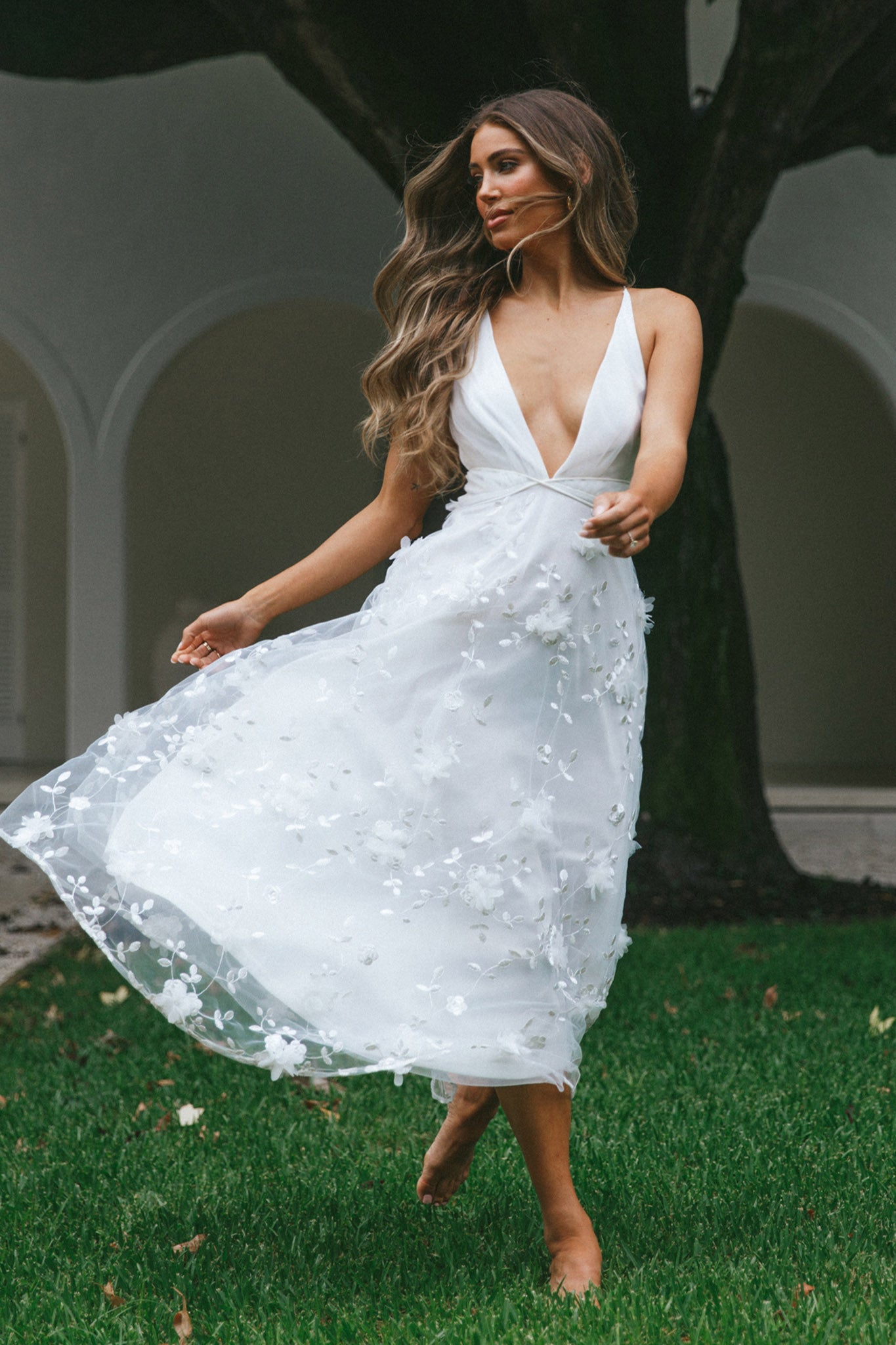 Sheri V-Neckline Embellished Midi Dress White-Maymioy
