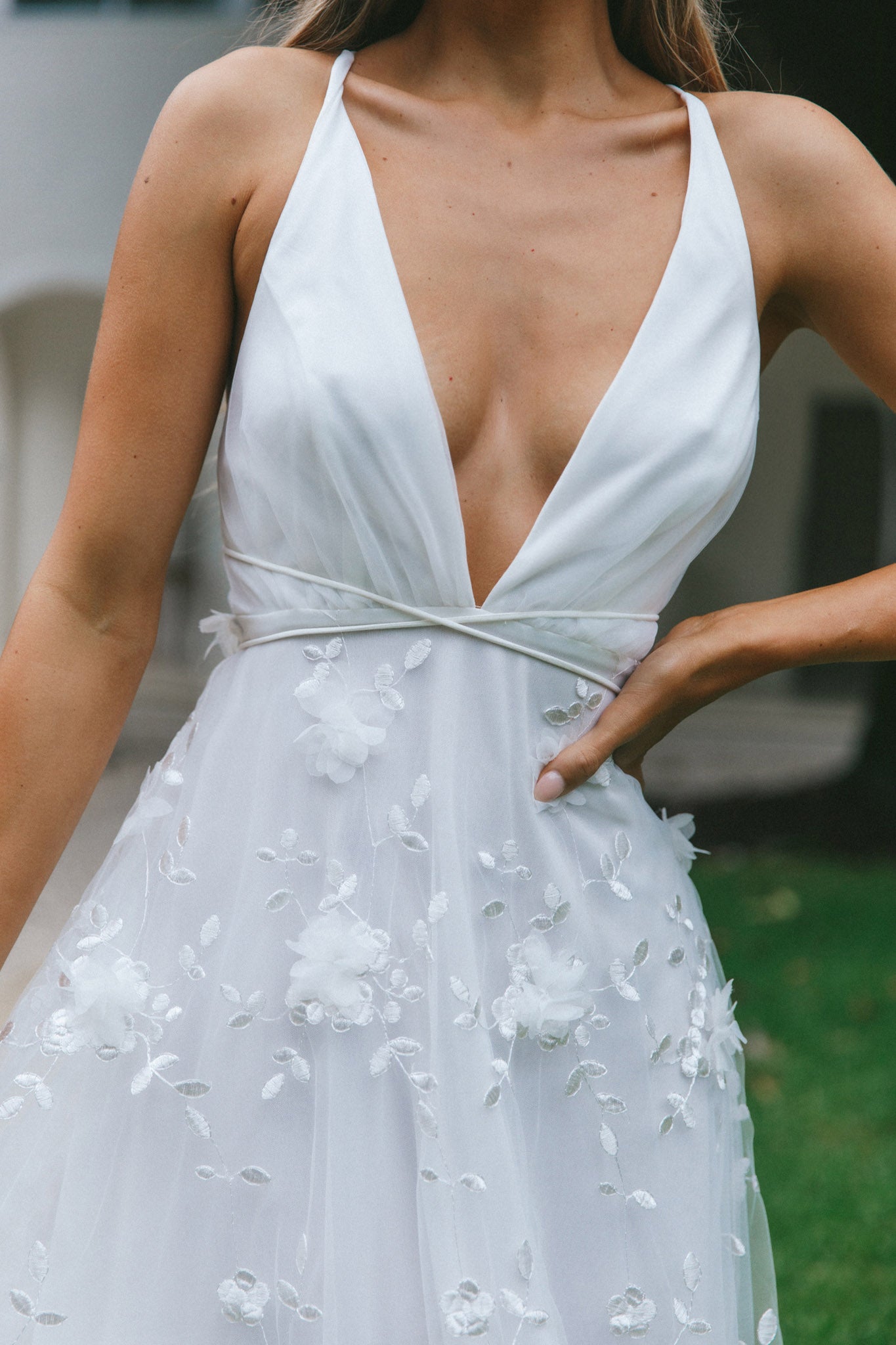 Sheri V-Neckline Embellished Midi Dress White-Maymioy
