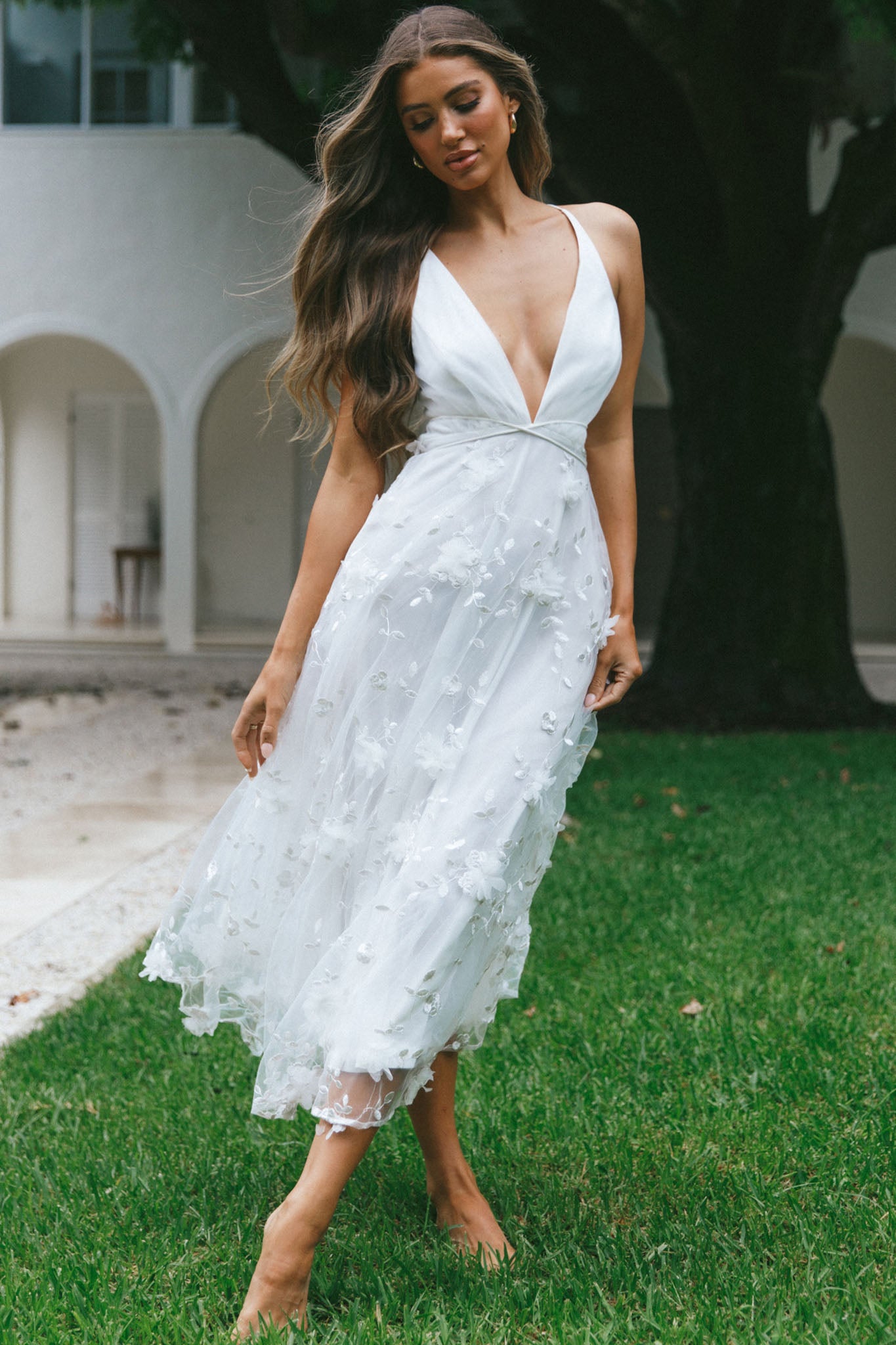 Sheri V-Neckline Embellished Midi Dress White-Maymioy