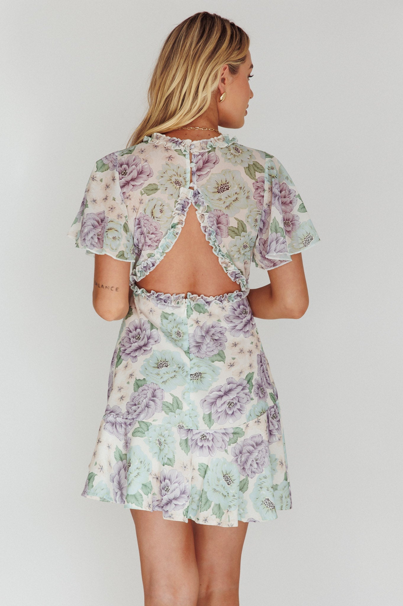 Laney Angel Sleeve Ruffle Dress Floral White-Maymioy