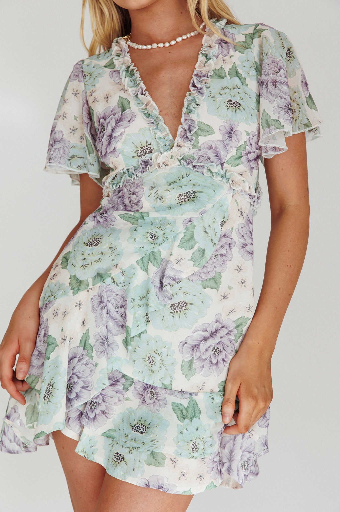 Laney Angel Sleeve Ruffle Dress Floral White-Maymioy
