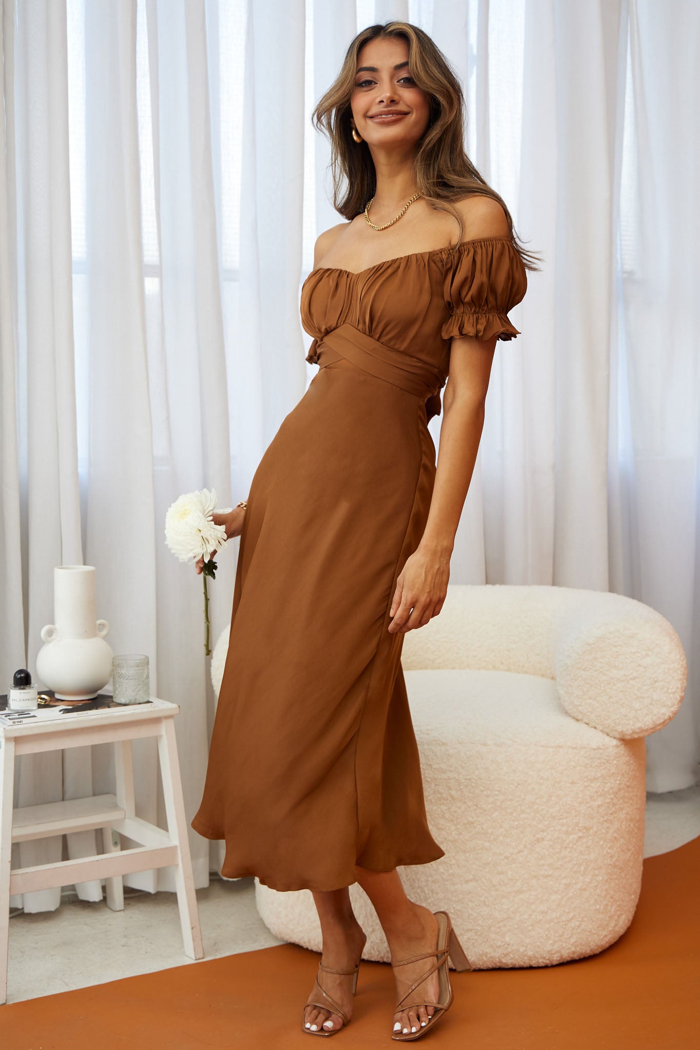 Linka Off-Shoulder Tie Back Midi Dress Chocolate-Maymioy