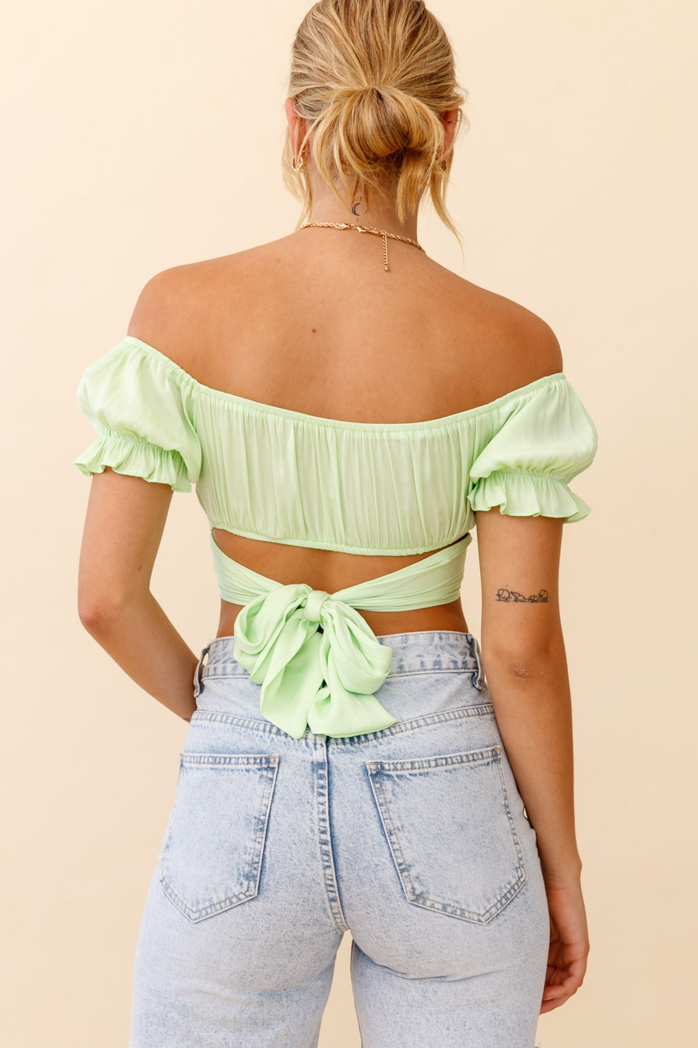 Linka Off-Shoulder Tie-Back Crop Top Apple-Maymioy