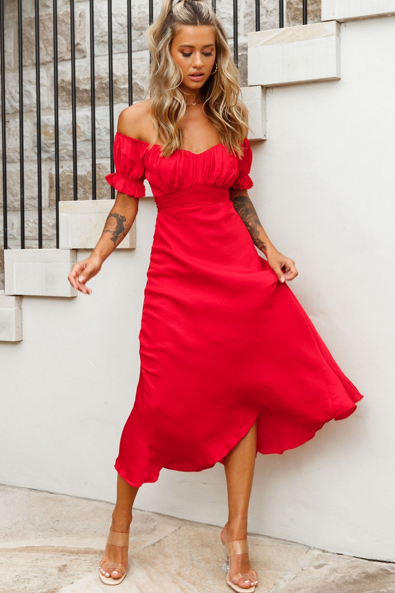 Linka Off-Shoulder Tie Back Midi Dress Red-Maymioy