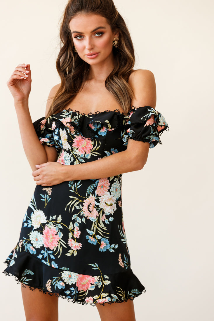 Bobby Bardot Neckline Puff Sleeve Dress Black-Maymioy