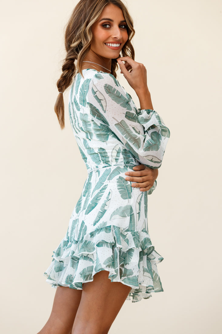 Tozzi Long Balloon Sleeve V-Neckline Dress Feather Print White-Maymioy