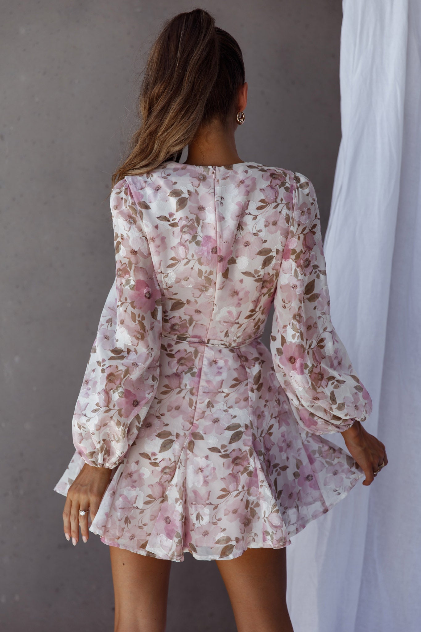 Estelle Long Sleeve V-Neckline Dress Watercolor Floral Print Rose-Maymioy