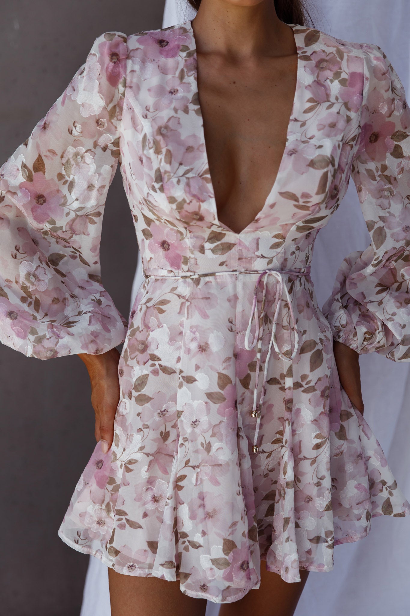 Estelle Long Sleeve V-Neckline Dress Watercolor Floral Print Rose-Maymioy
