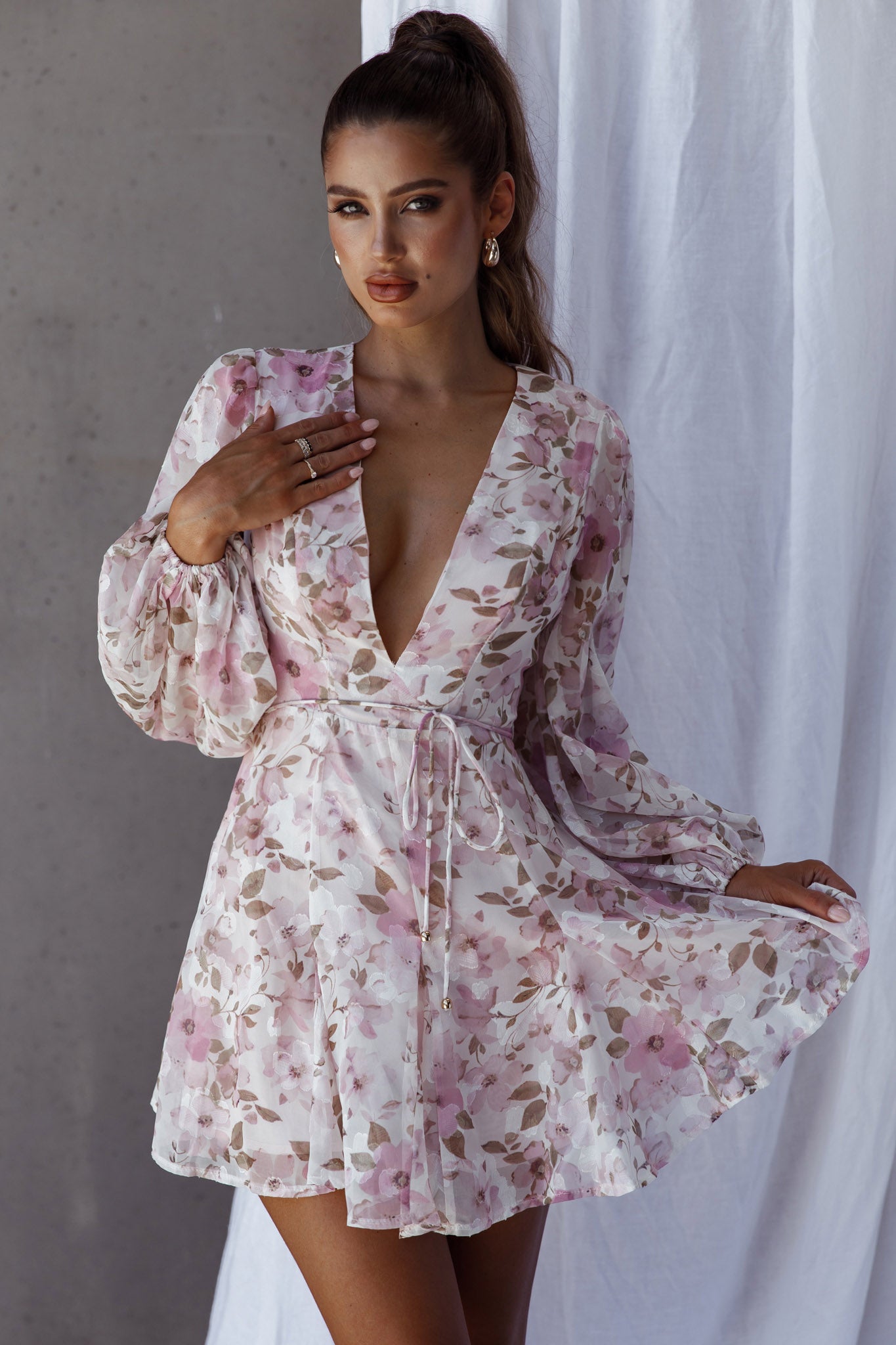 Estelle Long Sleeve V-Neckline Dress Watercolor Floral Print Rose-Maymioy