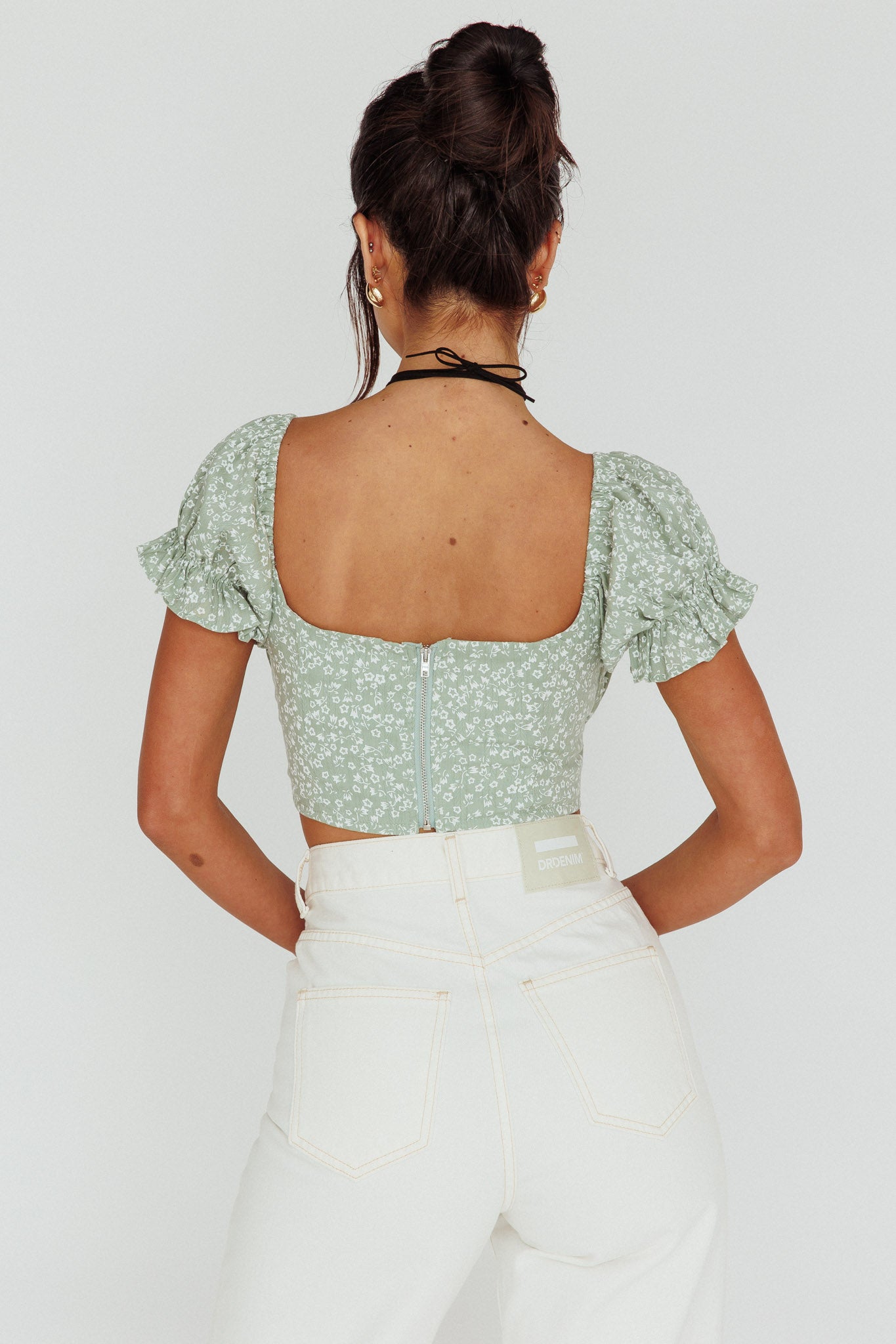 Sweet Romance Sweetheart Neckline Crop Top Floral Sage-Maymioy