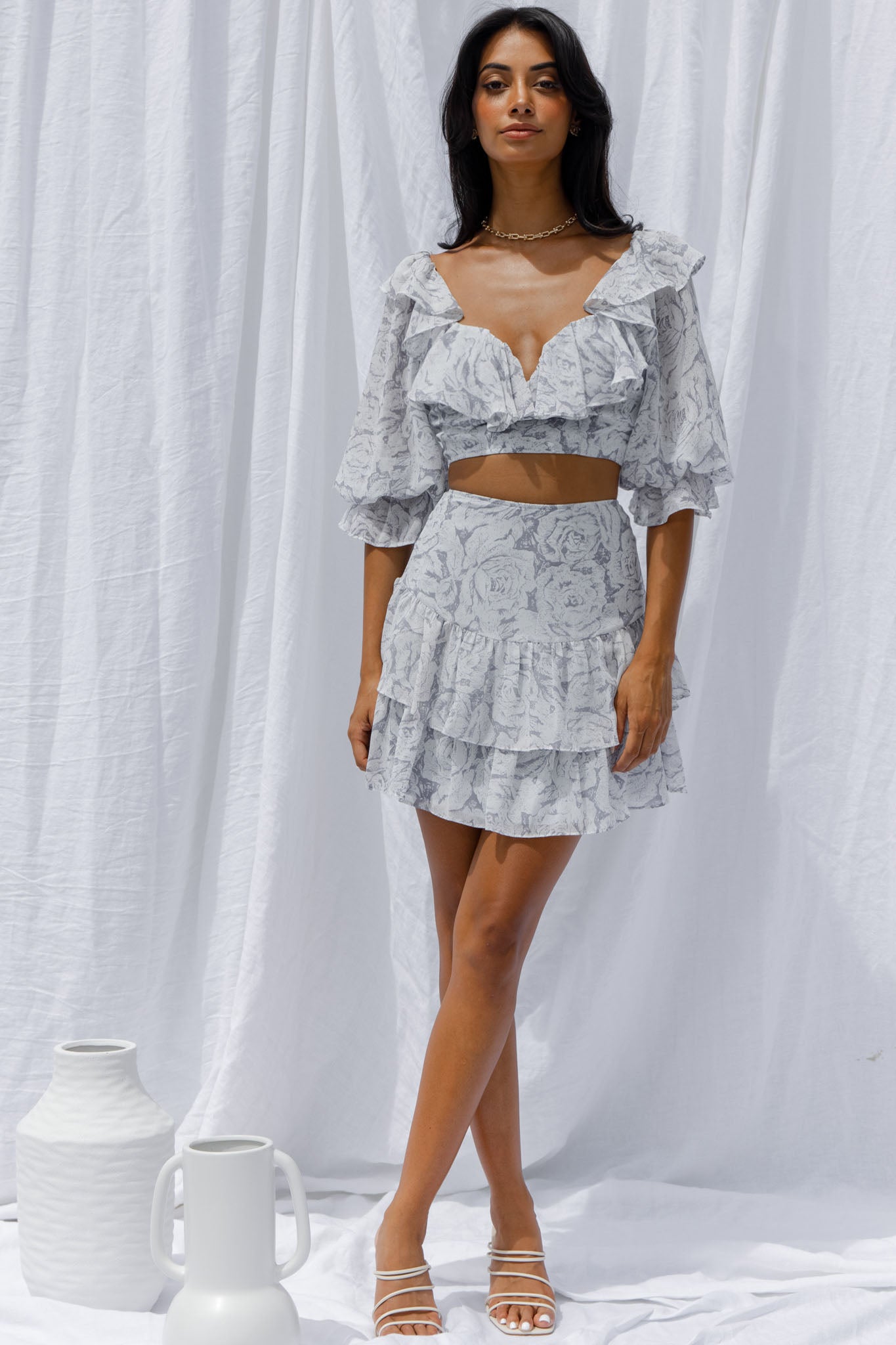 Kiss And Tell Ruffle Trim Balloon Sleeve Crop Top Rose Print Ink-Maymioy