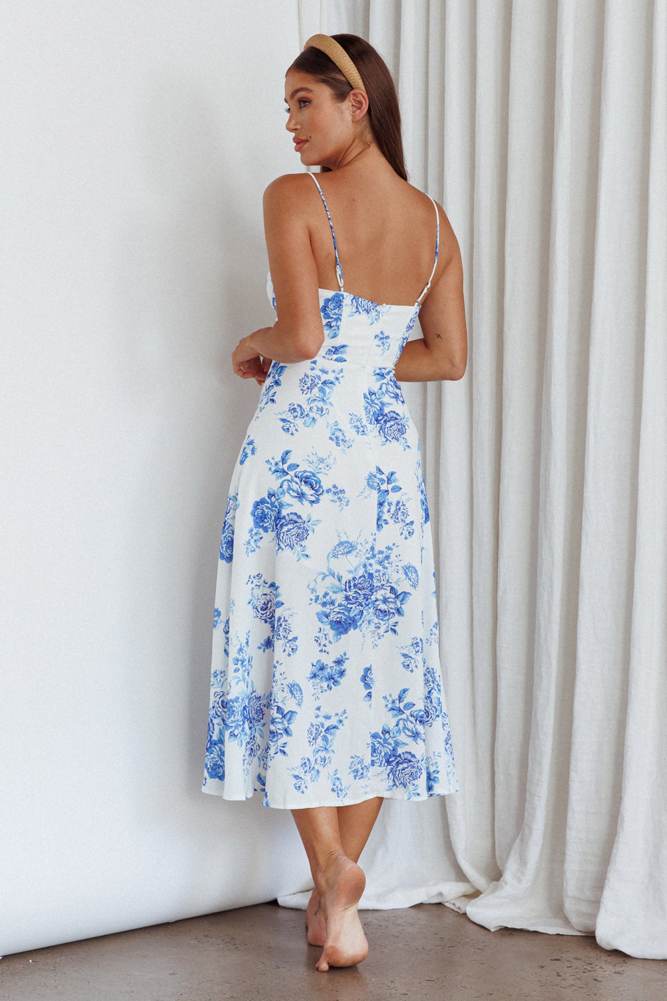 Mi Vida Sweetheart Neckline Midi Dress Floral Blue-Maymioy