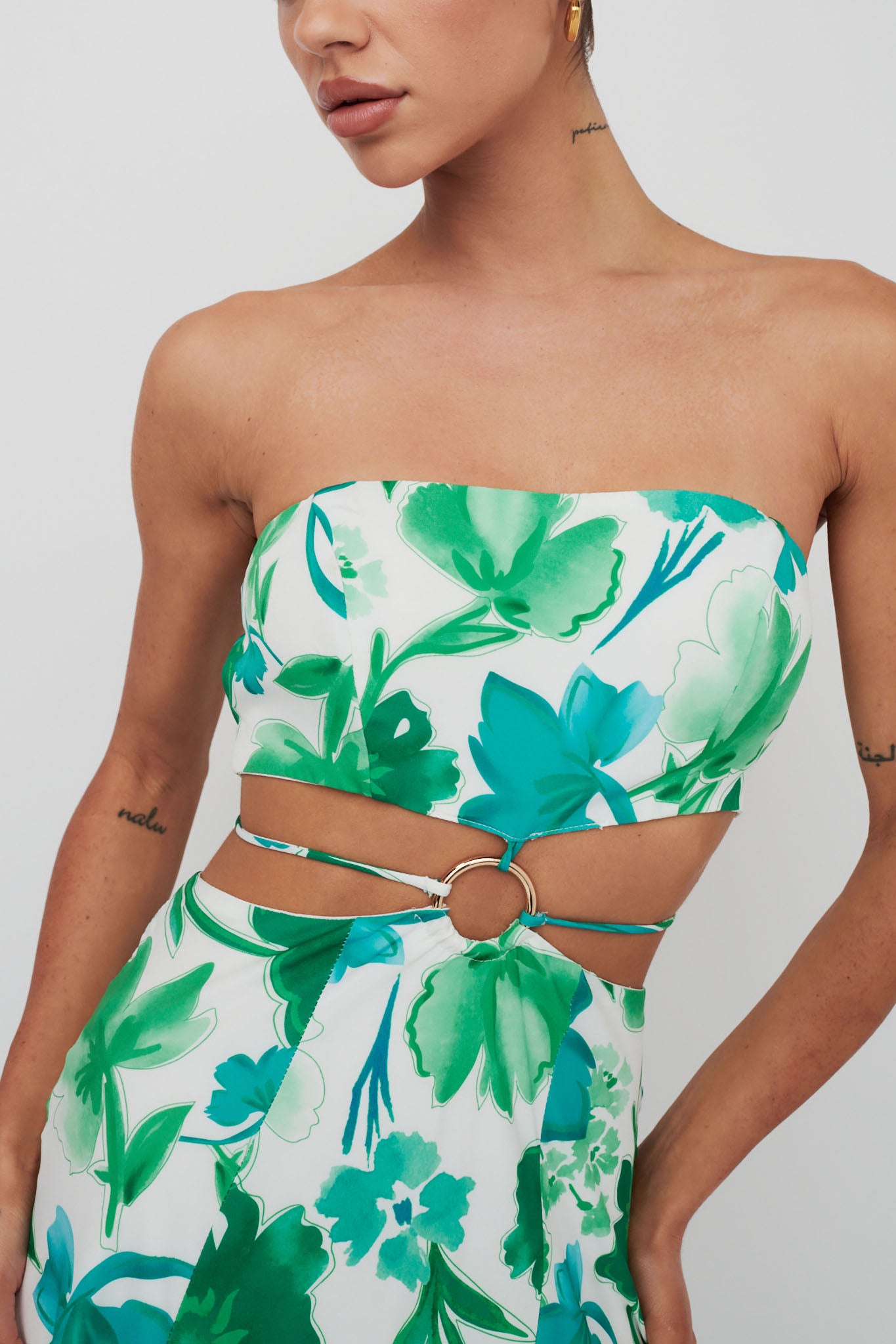 Tuscan Summers Strapless Cut-Out Midi Dress Green-Maymioy