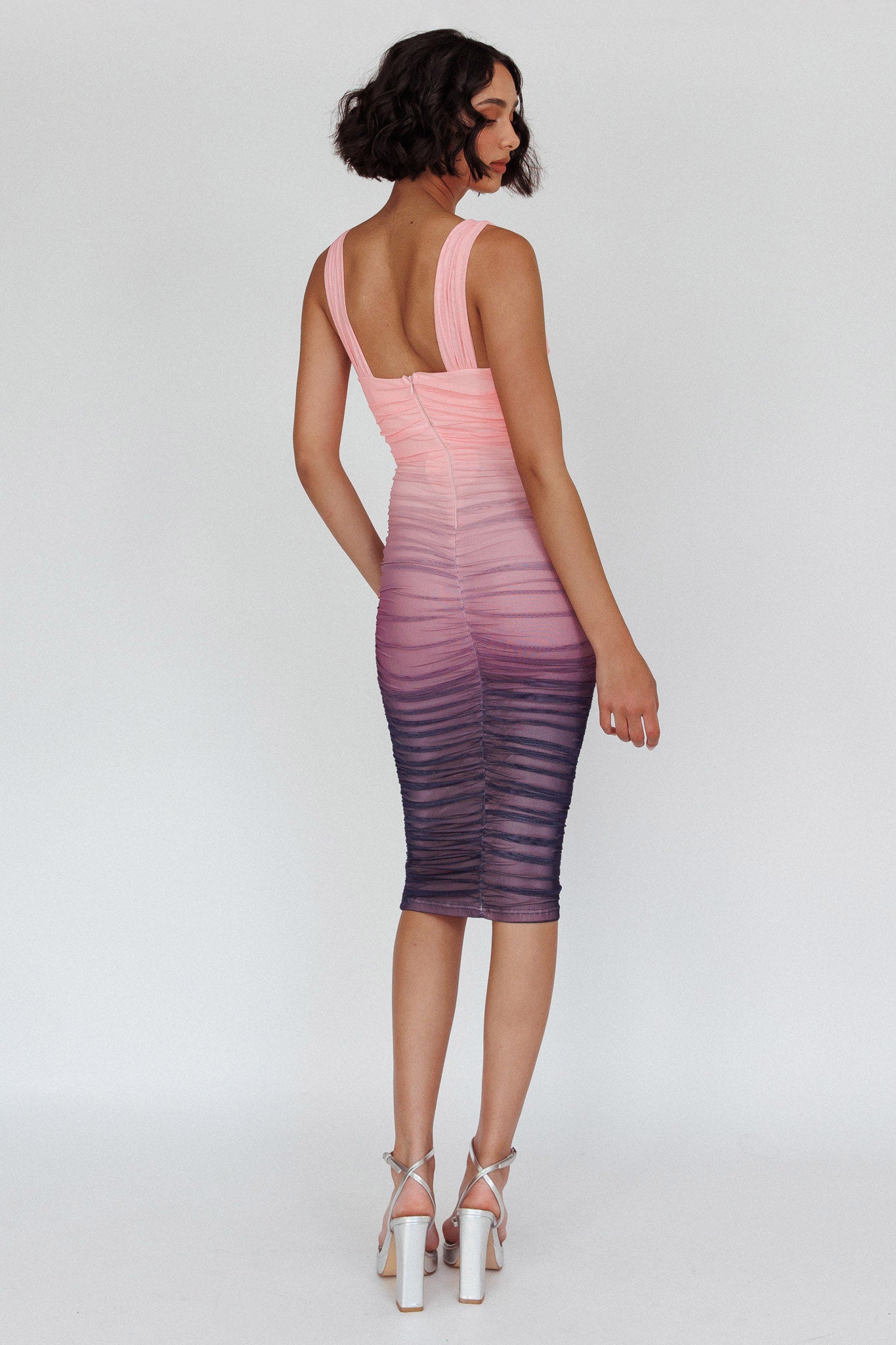 Nadia Ruched Midi Dress Gradient Pink-Maymioy