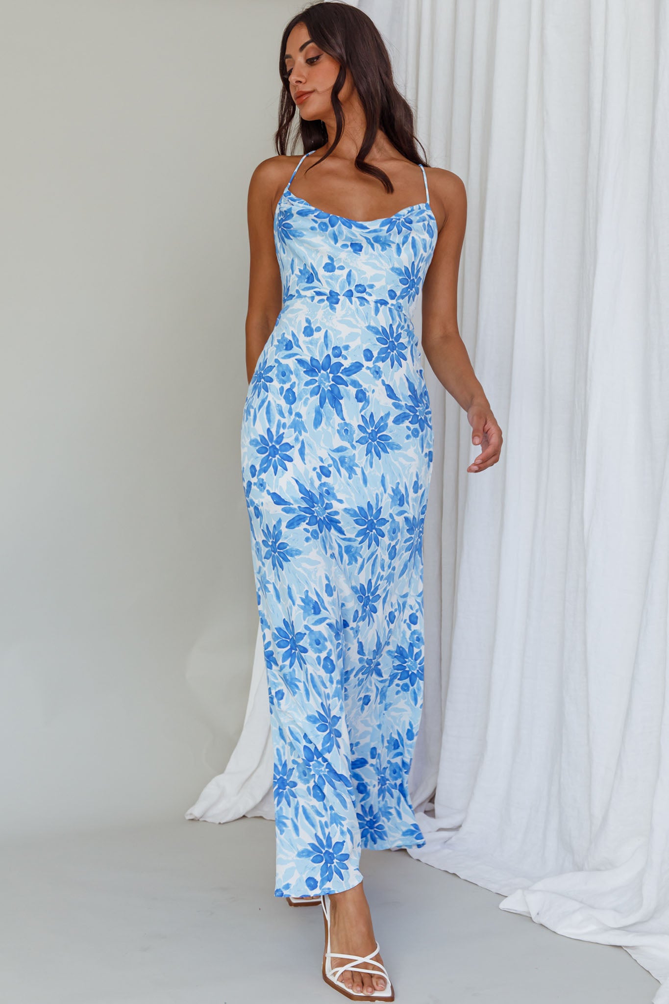 Janaina Tie-Up Back Maxi Dress Floral Blue-Maymioy
