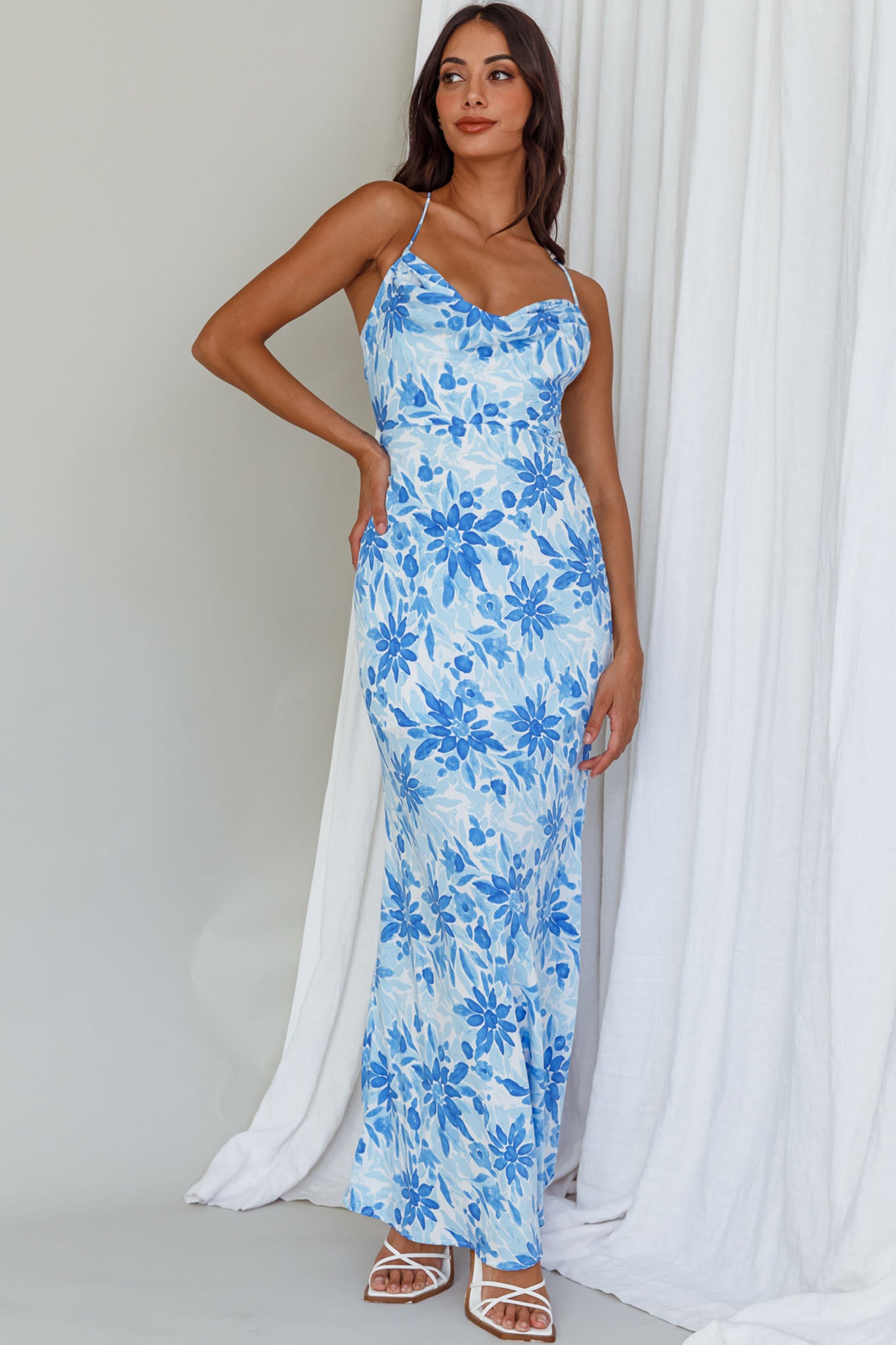 Janaina Tie-Up Back Maxi Dress Floral Blue-Maymioy