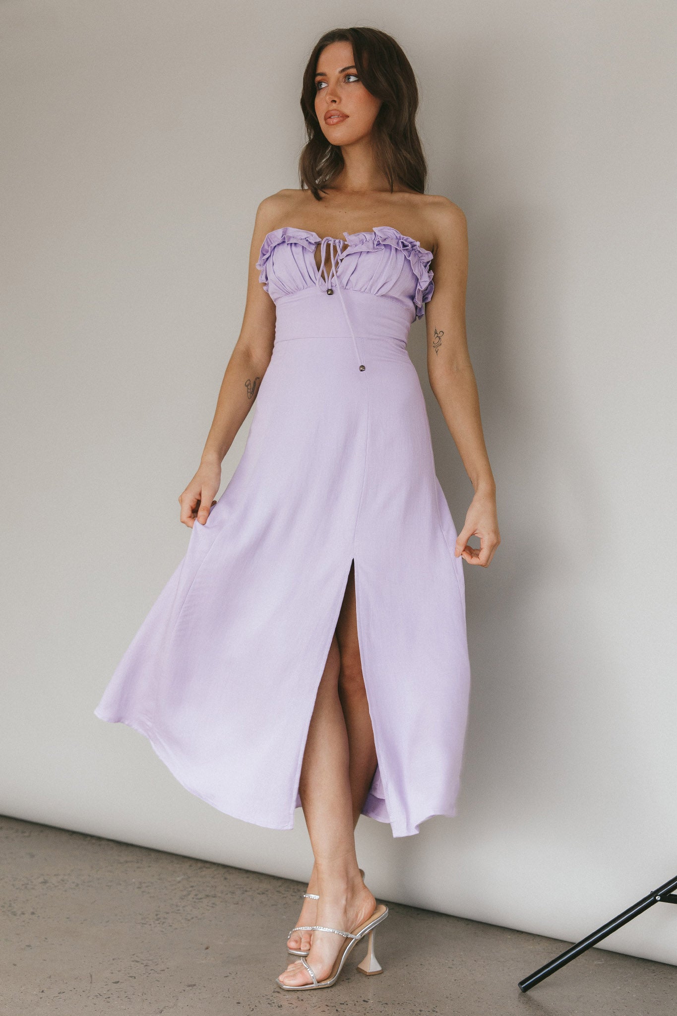 Under The Sun Tied Bust Midi Dress Lilac-Maymioy