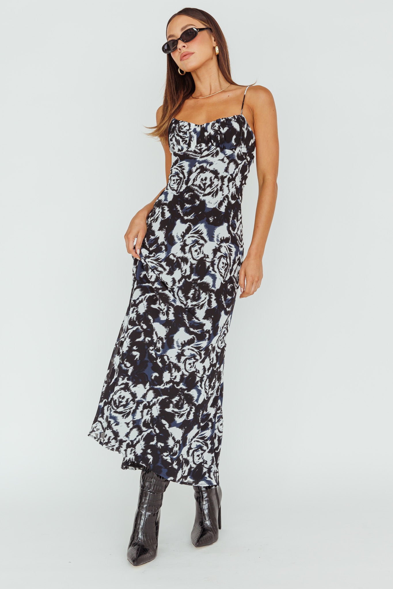 Nerida Twist Back Maxi Dress Swirl Black-Maymioy