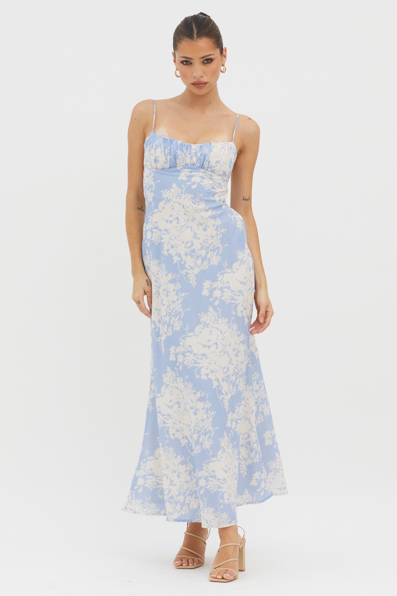 Nerida Twist Back Midi Dress Floral Blue-Maymioy