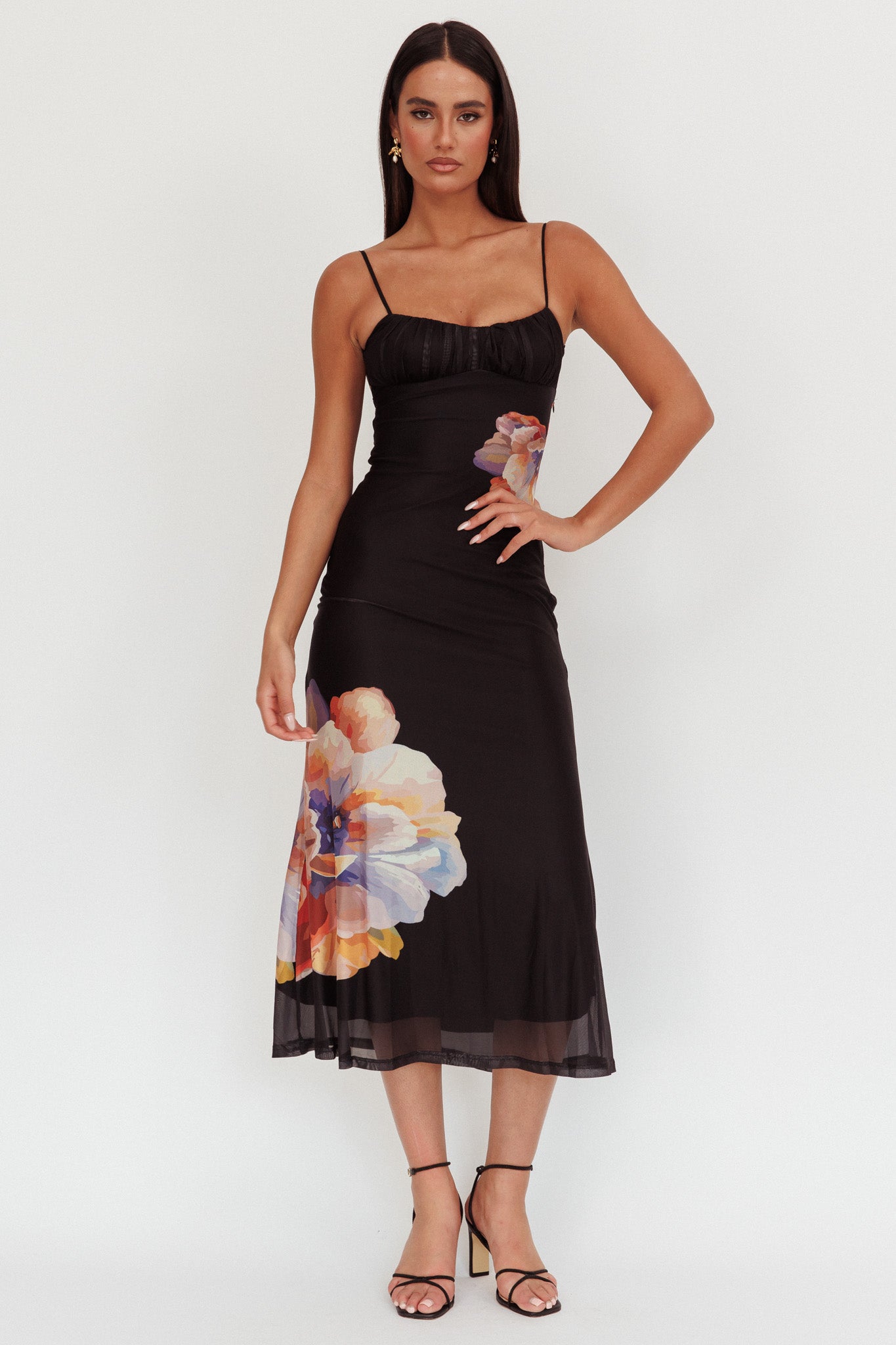 Nerida Gathered Bust Maxi Dress Flowers Black-Maymioy