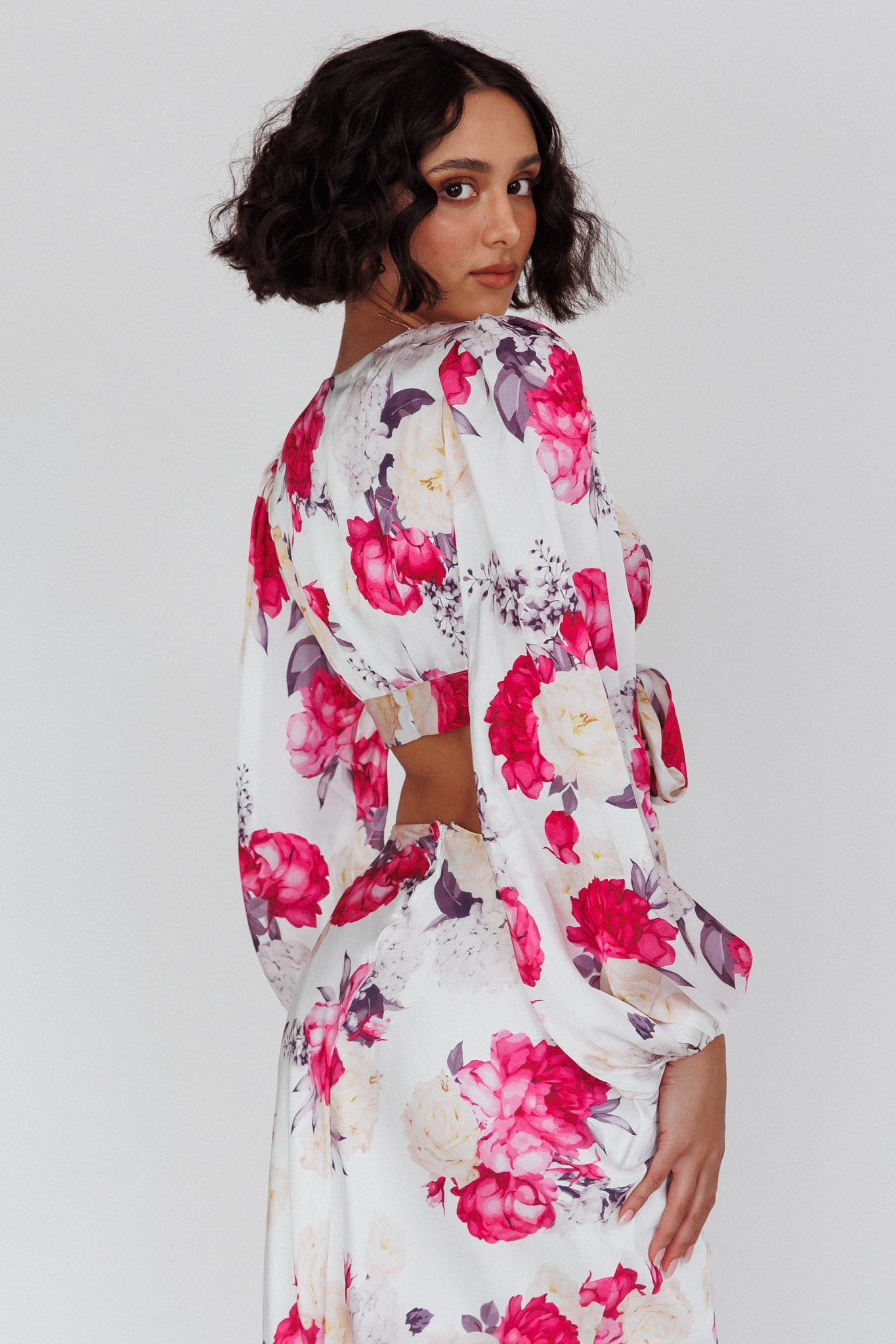 Meet Me In Fiji Tied Top Floral Pink-Maymioy
