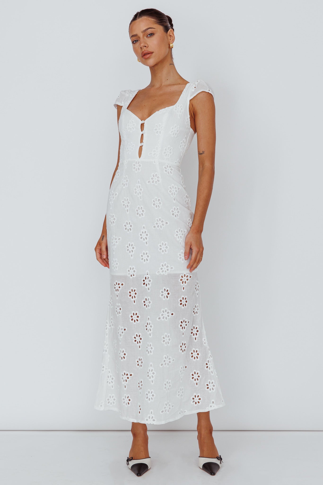 Bohemian Sun Cap Sleeve Eyelet Midi Dress White-Maymioy