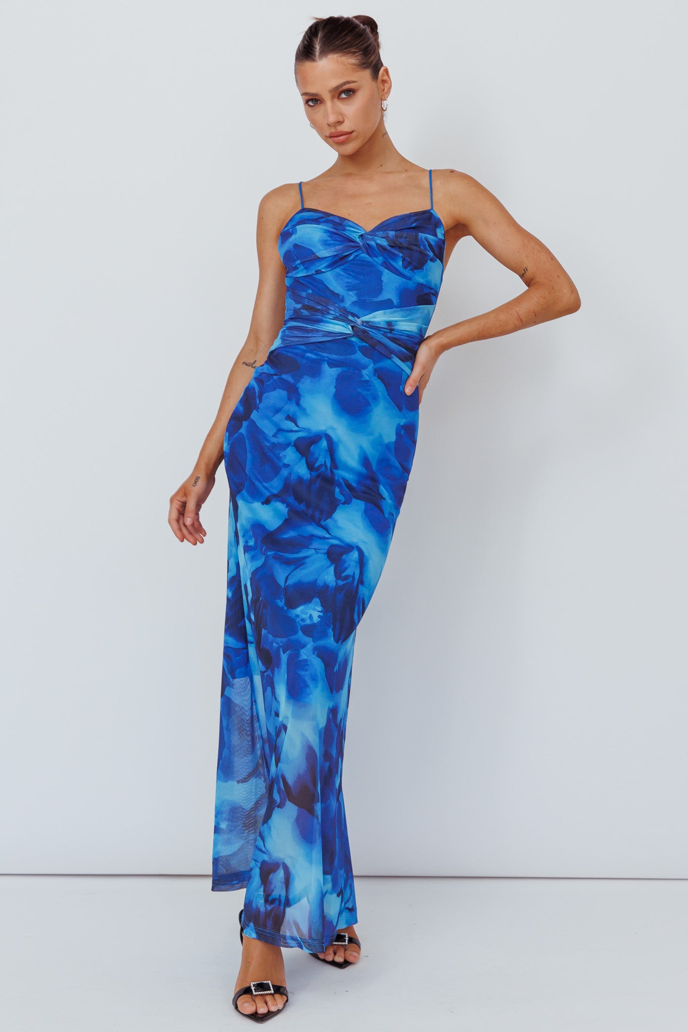 Beulah Twist Bodice Maxi Dress Floral Blue-Maymioy