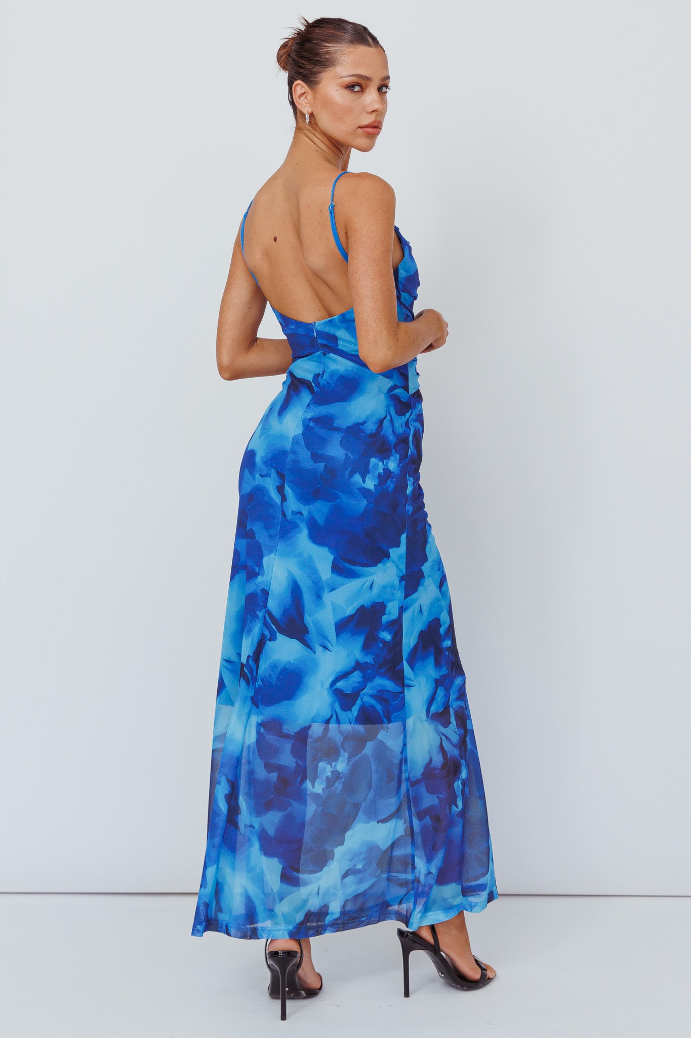 Beulah Twist Bodice Maxi Dress Floral Blue-Maymioy