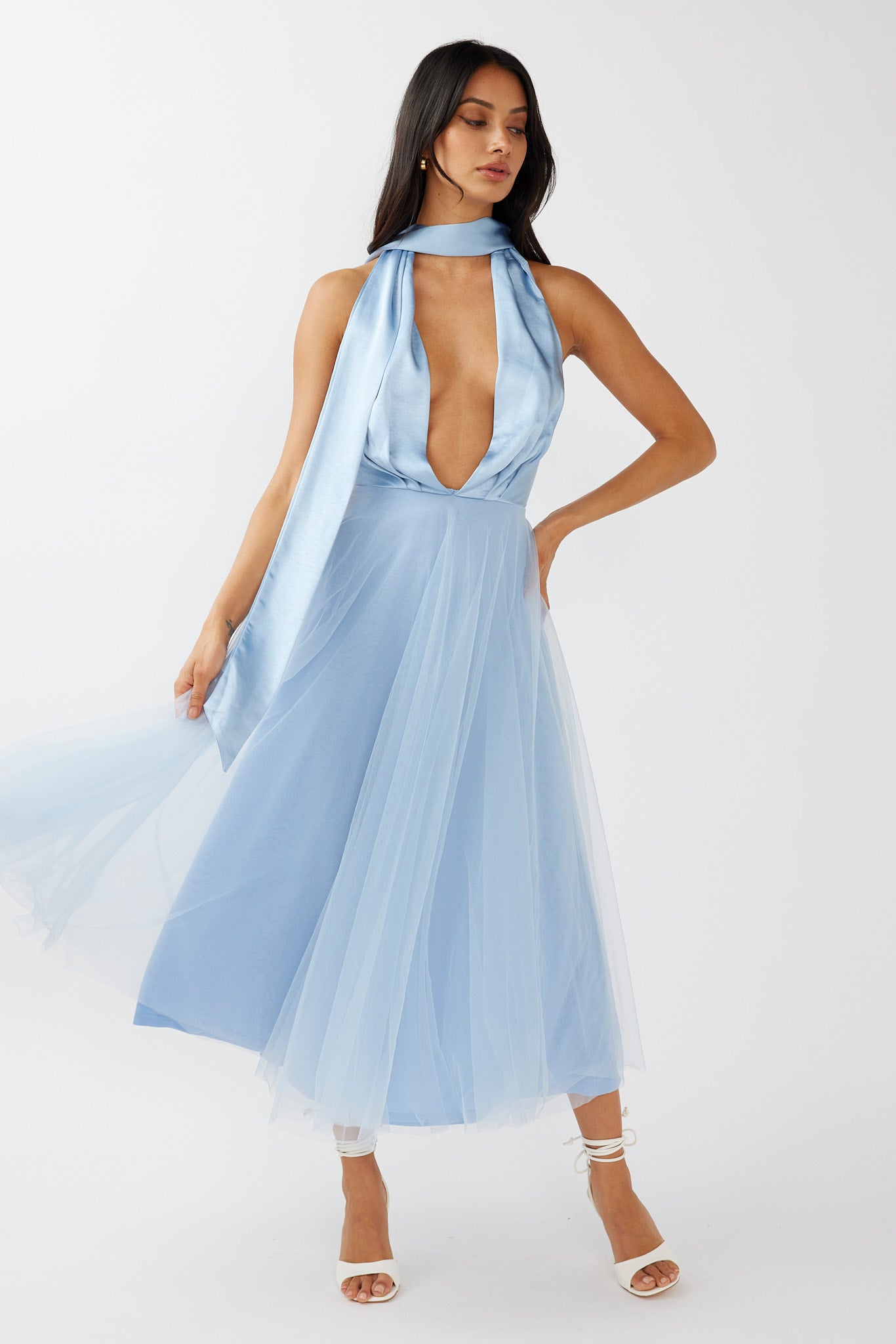 Darci Plunging Neckline Tulle Midi Dress Blue-Maymioy