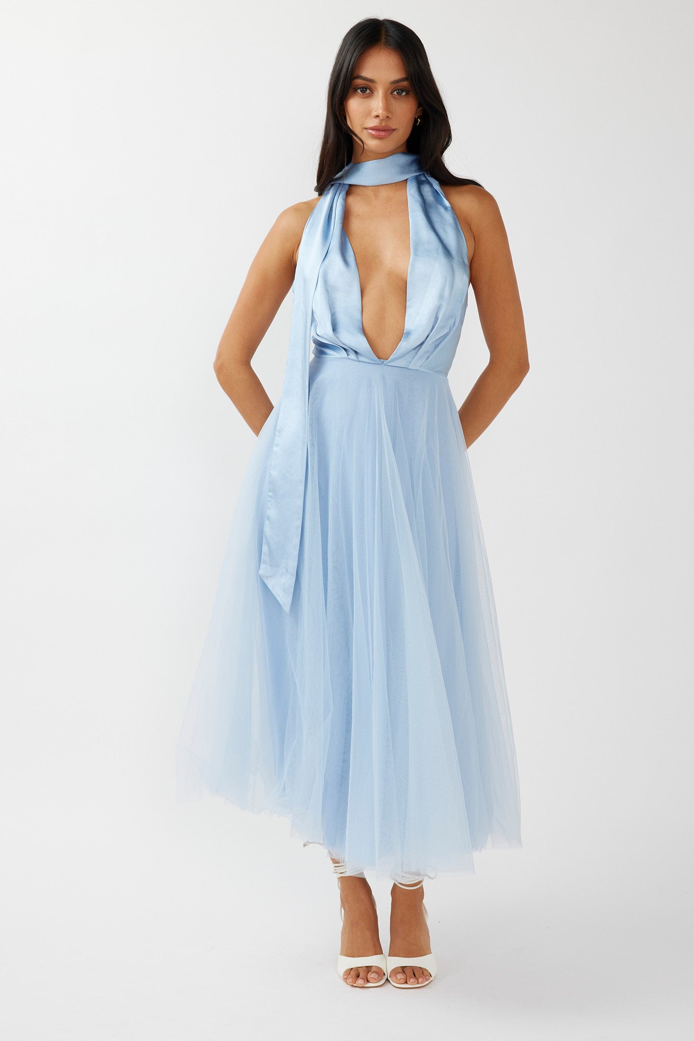 Darci Plunging Neckline Tulle Midi Dress Blue-Maymioy