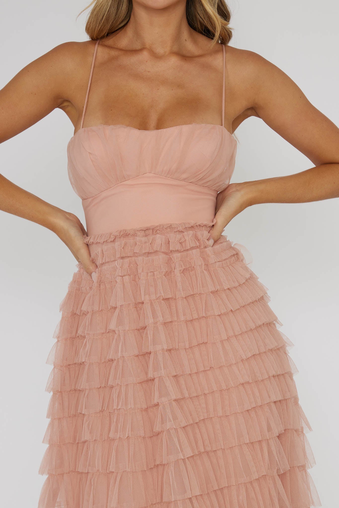 Garden Party Tiered Frill Midi Dress Blush-Maymioy